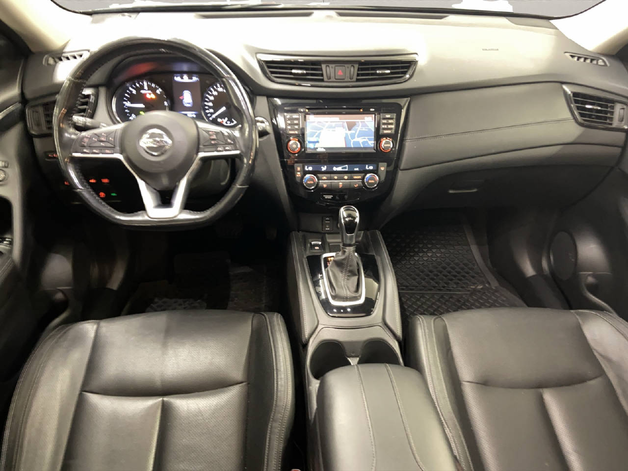 NISSAN X-Trail 2.0 dCi Tekna 4x4-image-5