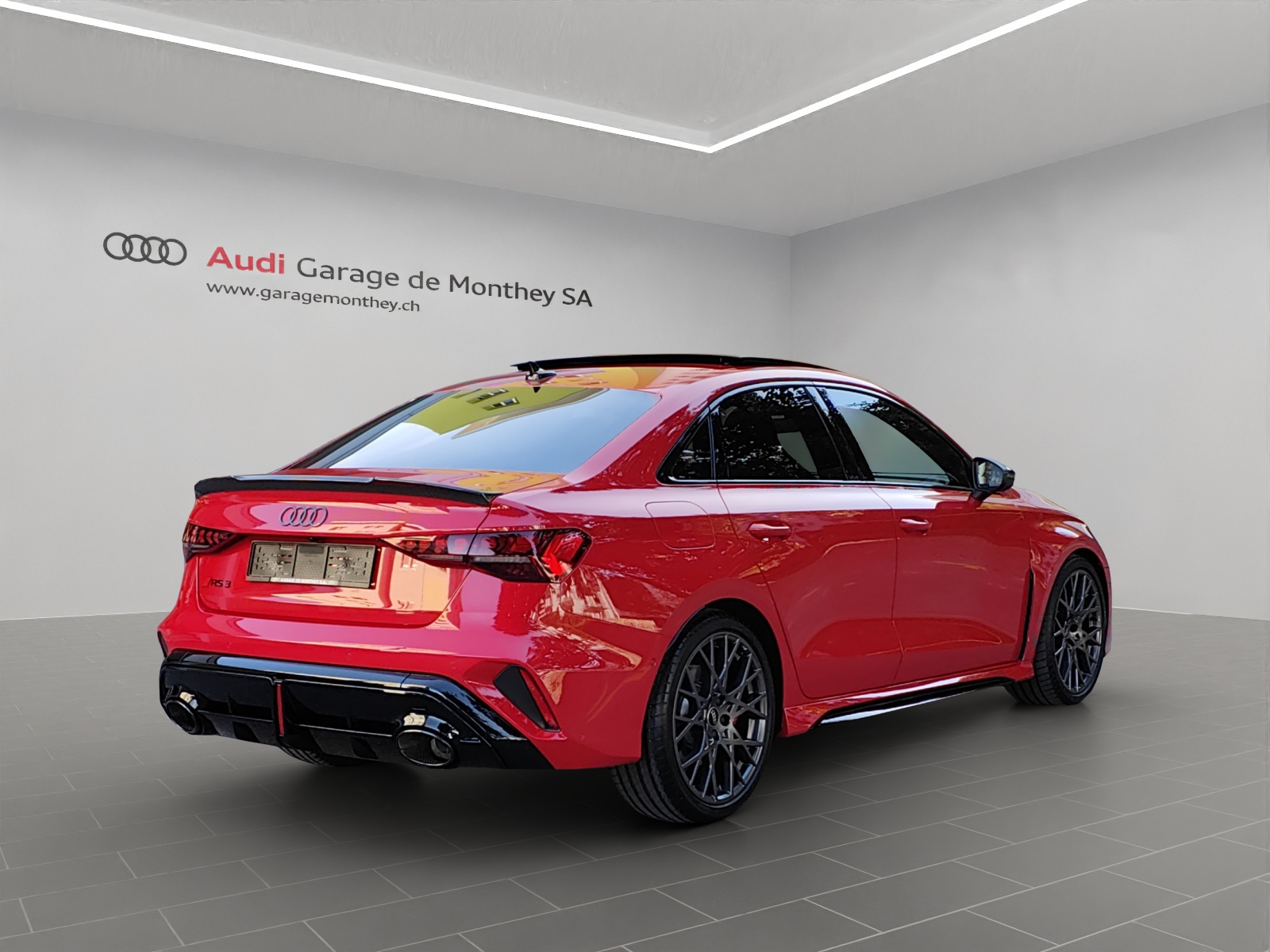 AUDI RS3 Limousine 2.5 TSI quattro S-tronic-image-3