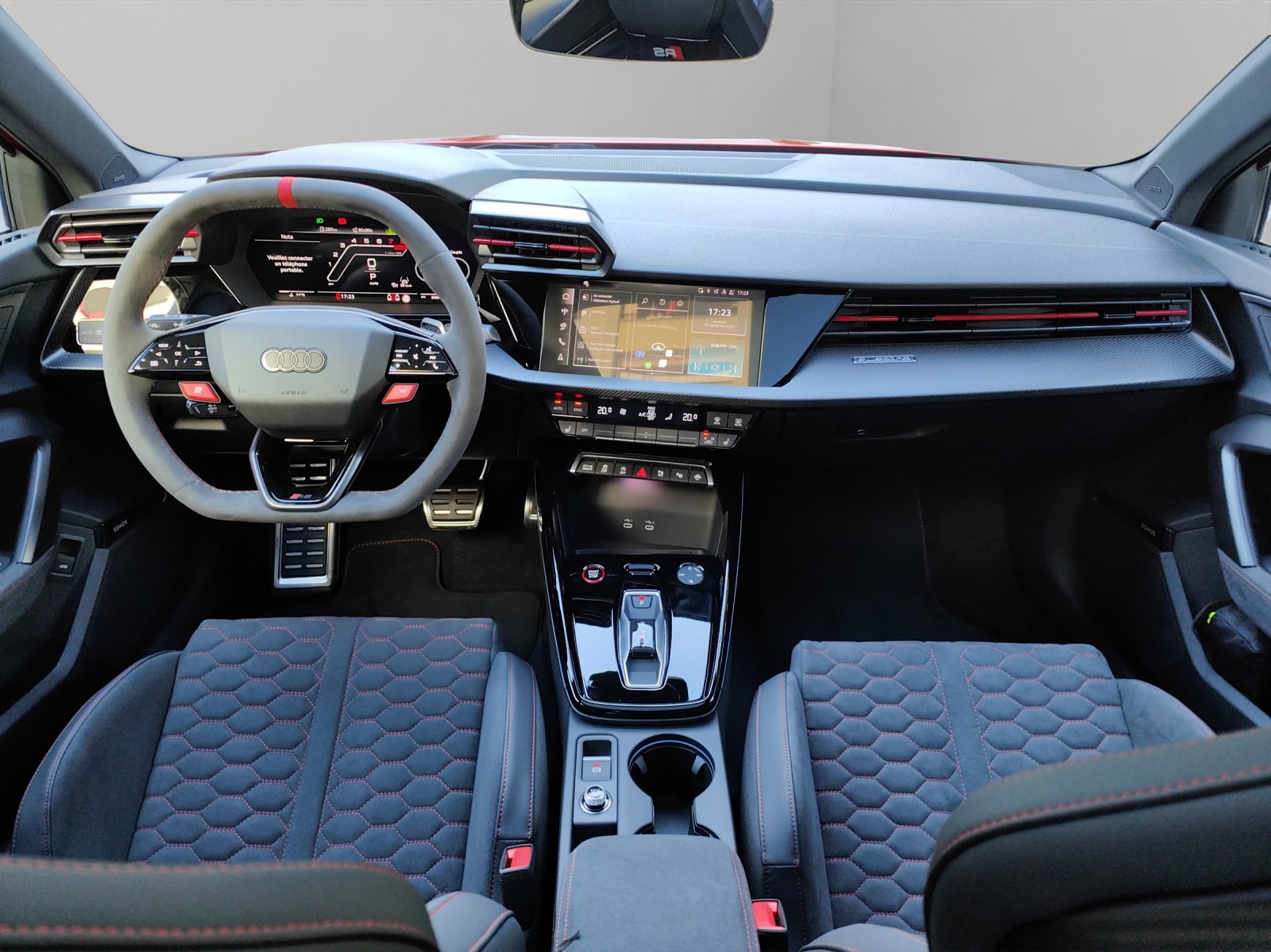AUDI RS3 Limousine 2.5 TSI quattro S-tronic-image-13