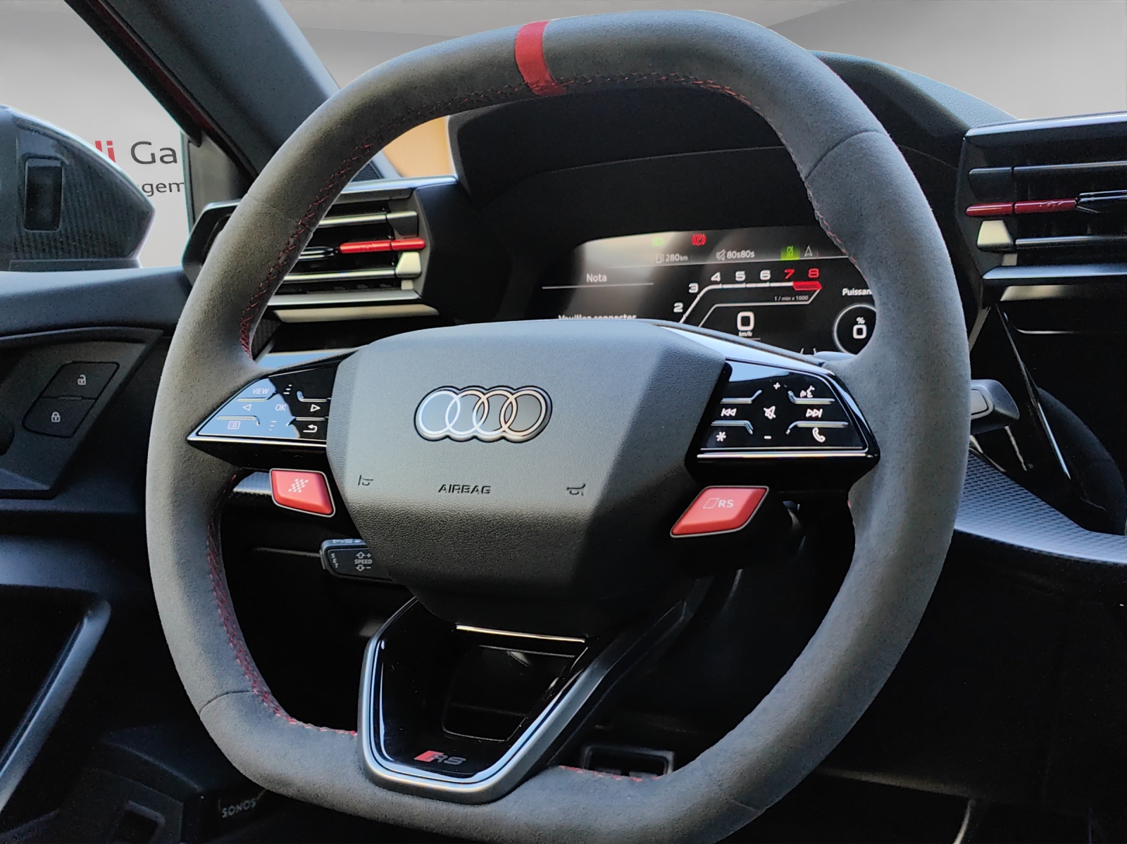 AUDI RS3 Limousine 2.5 TSI quattro S-tronic-image-14