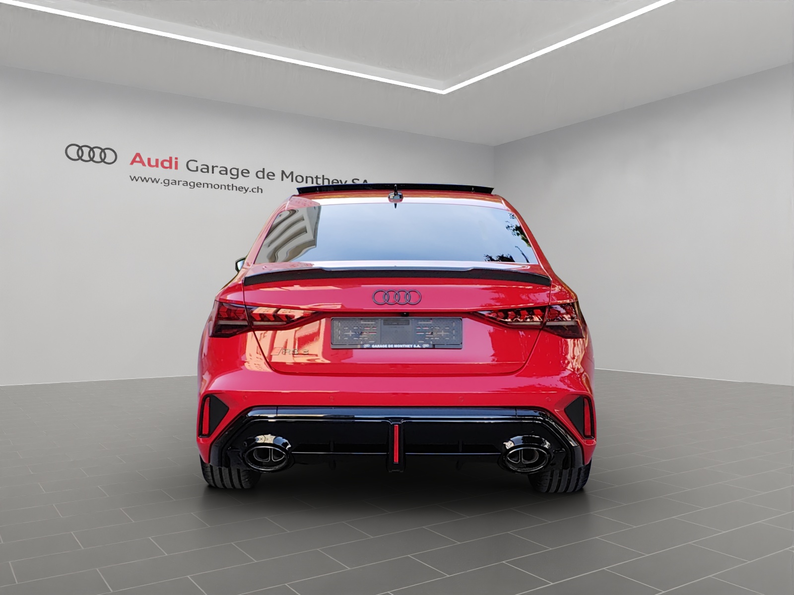 AUDI RS3 Limousine 2.5 TSI quattro S-tronic-image-4