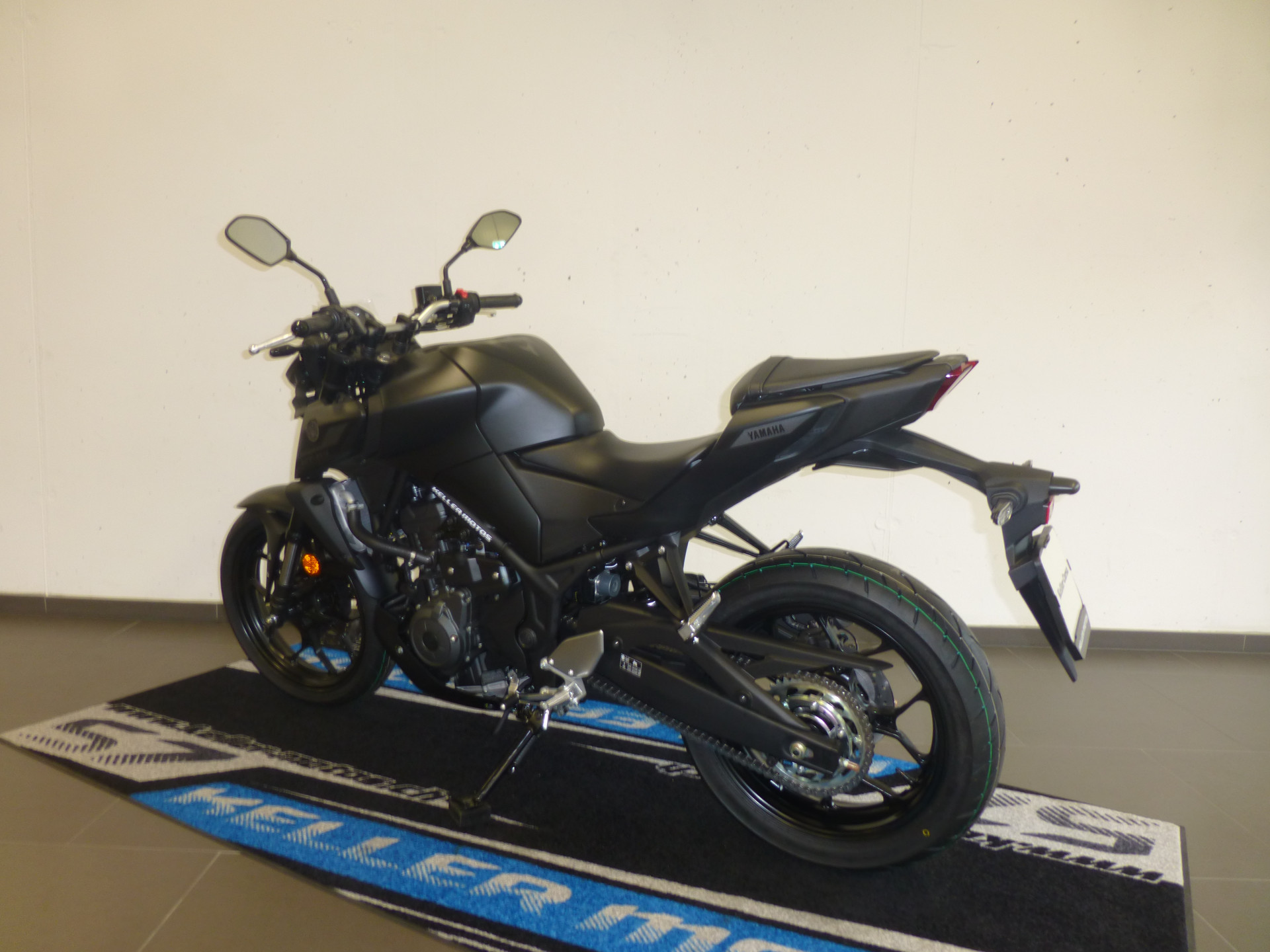 YAMAHA MT-03 ABS-showroom-element-3