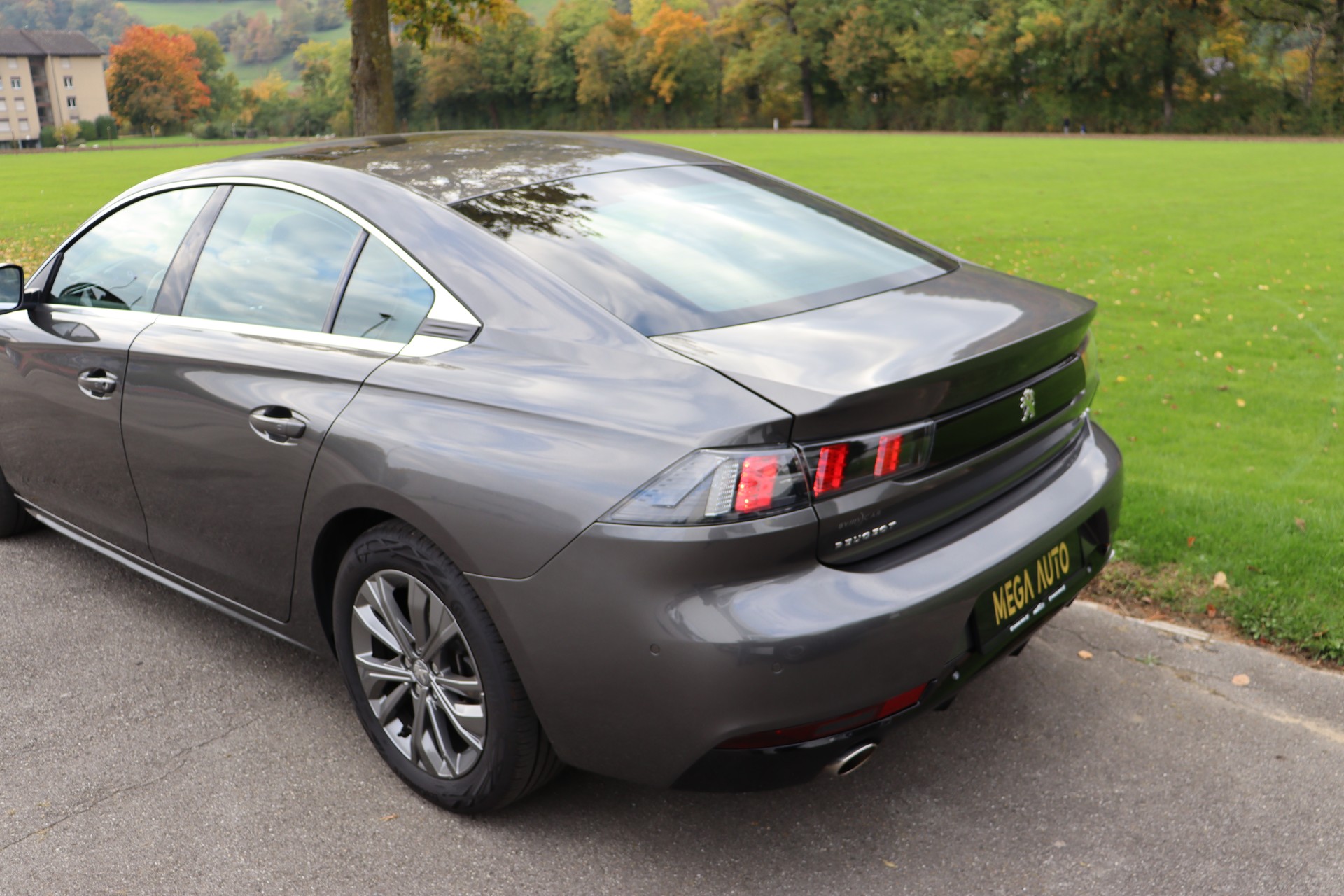 PEUGEOT 508 1.6 PureTech Allure EAT8-image-7