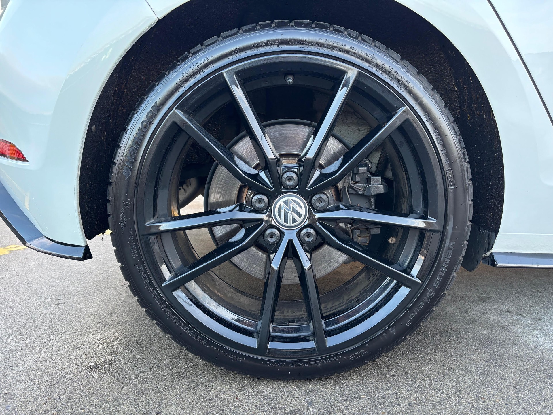 VW Golf 2.0 TSI R 4Motion DSG-image-4