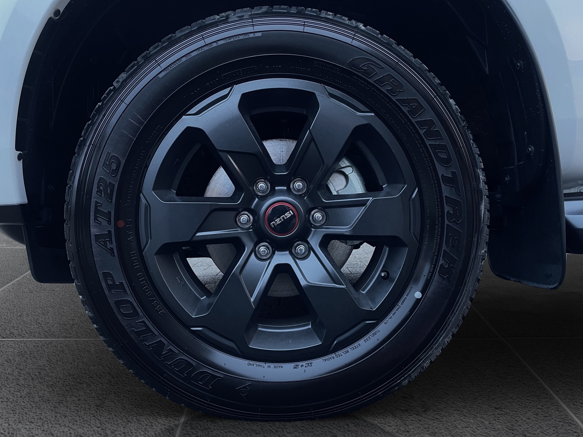ISUZU D-MAX 1.9 Crew Pick-Up N60 Nitro Sport 4x4-image-19