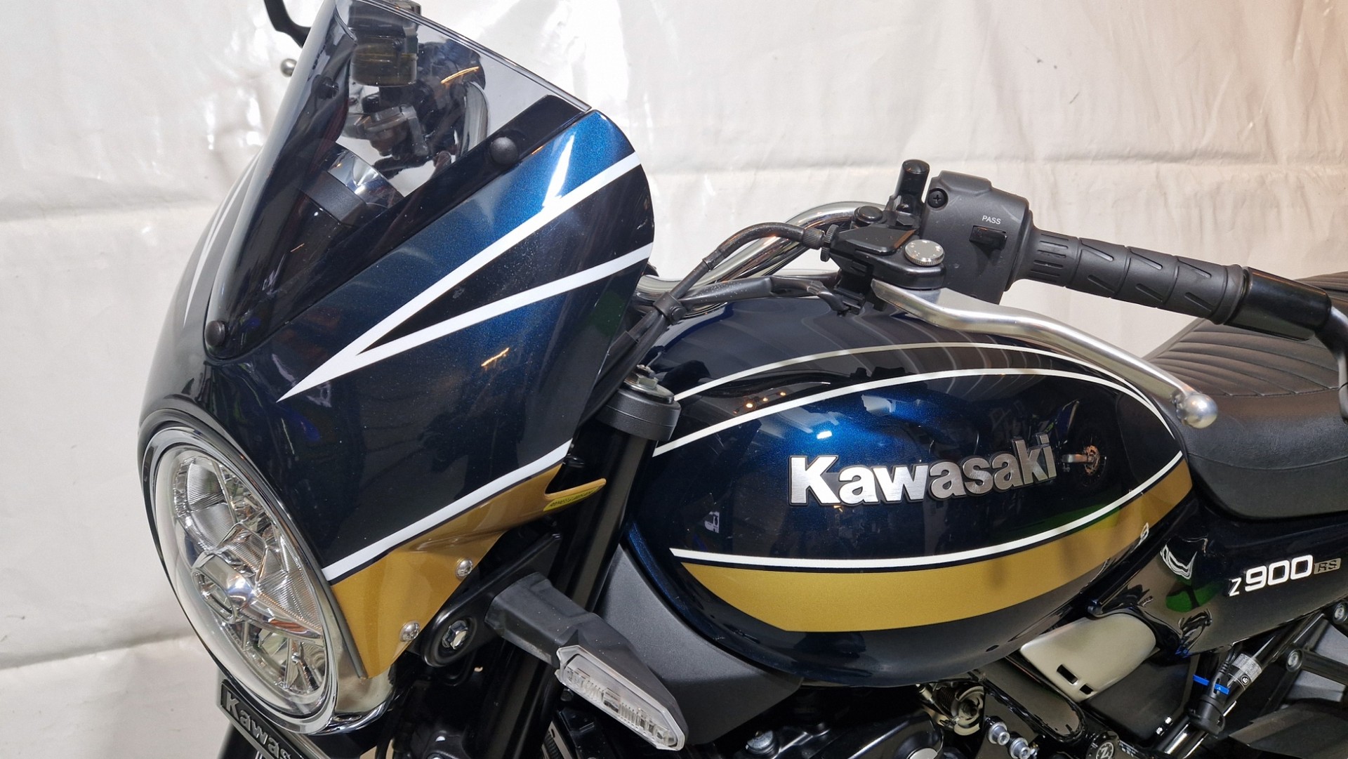 KAWASAKI Z 900 RS-image-4