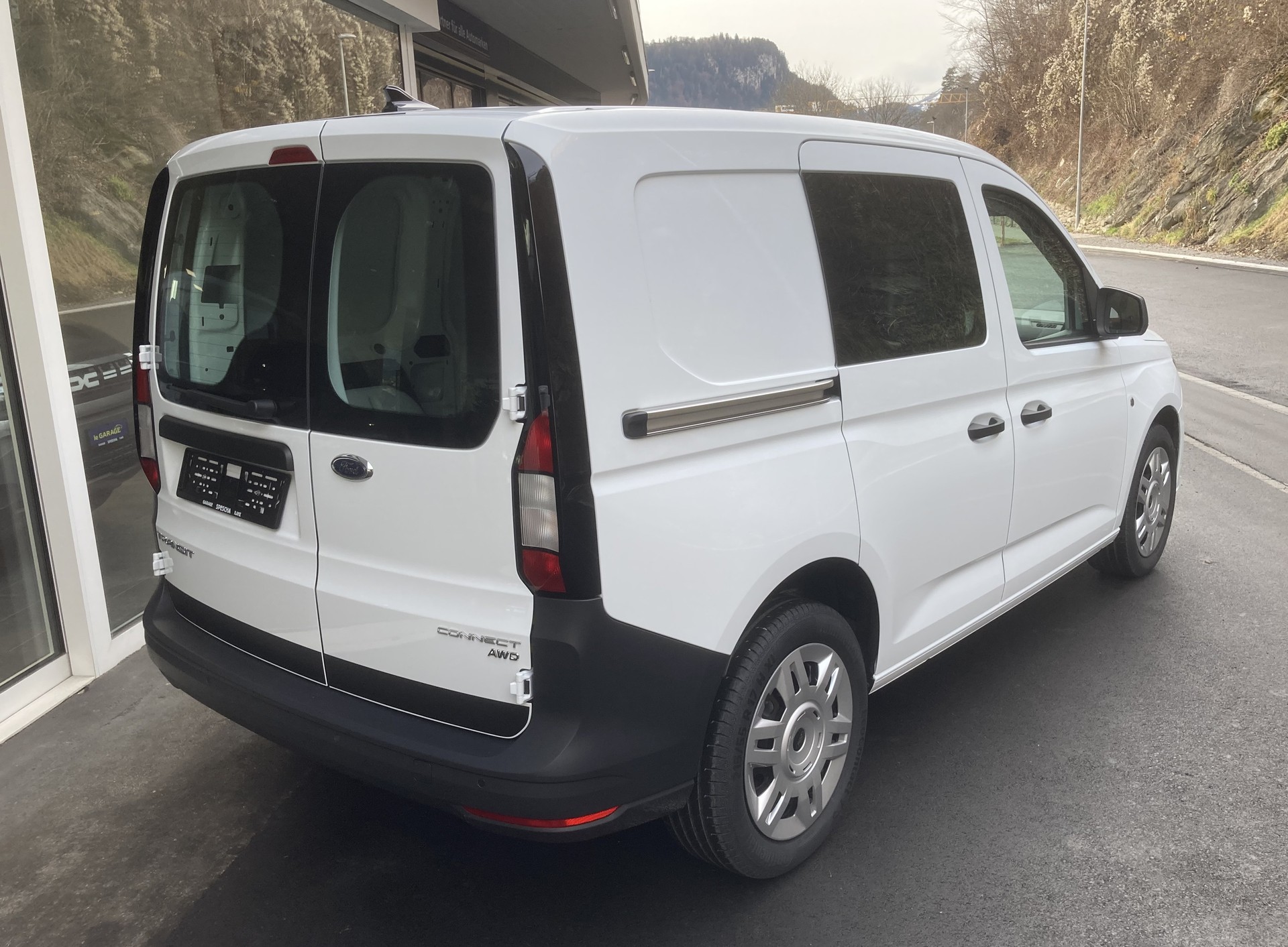 FORD Transit Connect Kasten 2.0 EcoBlue Trend AWD-showroom-element-3