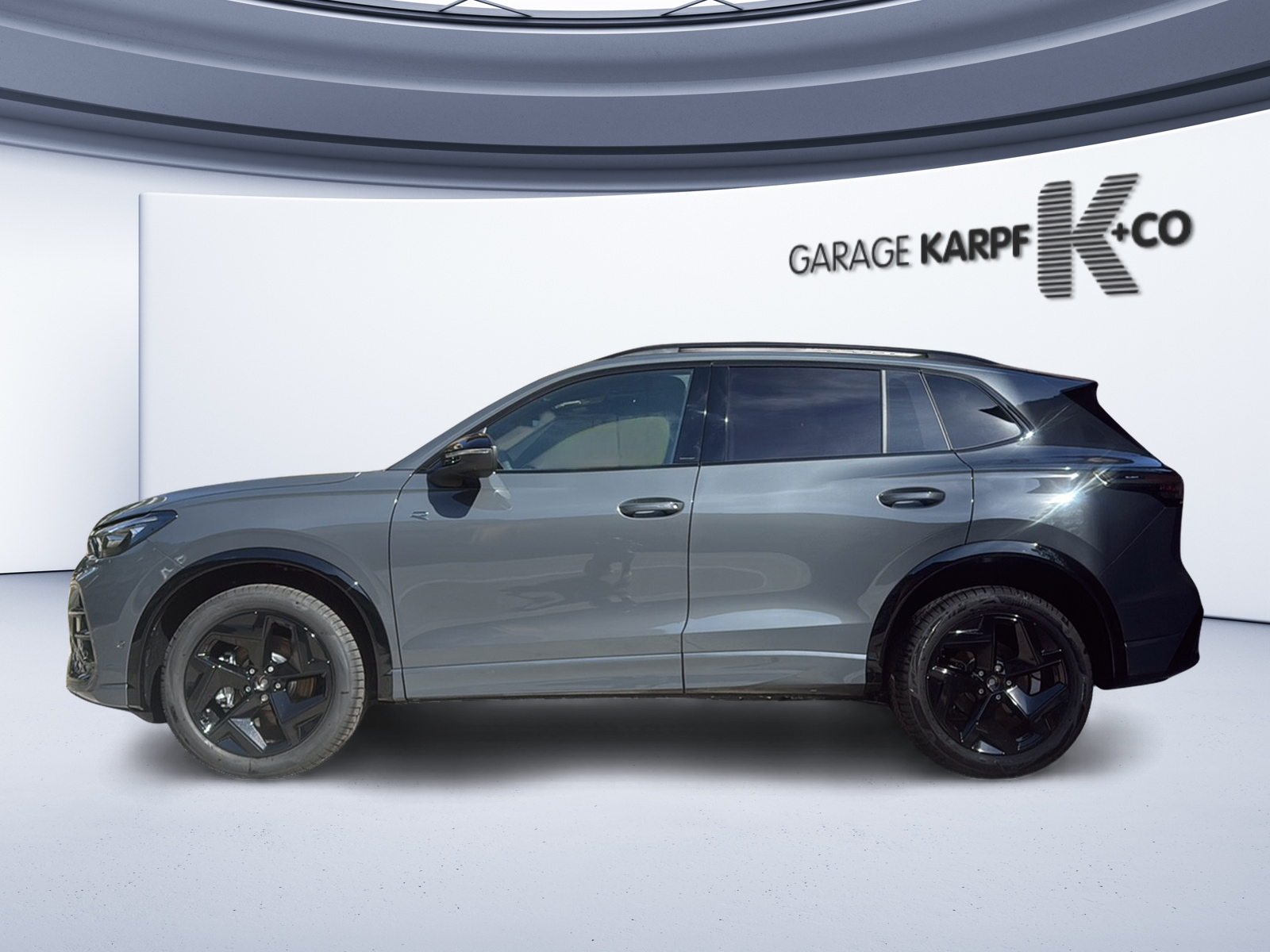 VW Tiguan 2.0 TDI SCR R-Line 4Motion DSG-image-1
