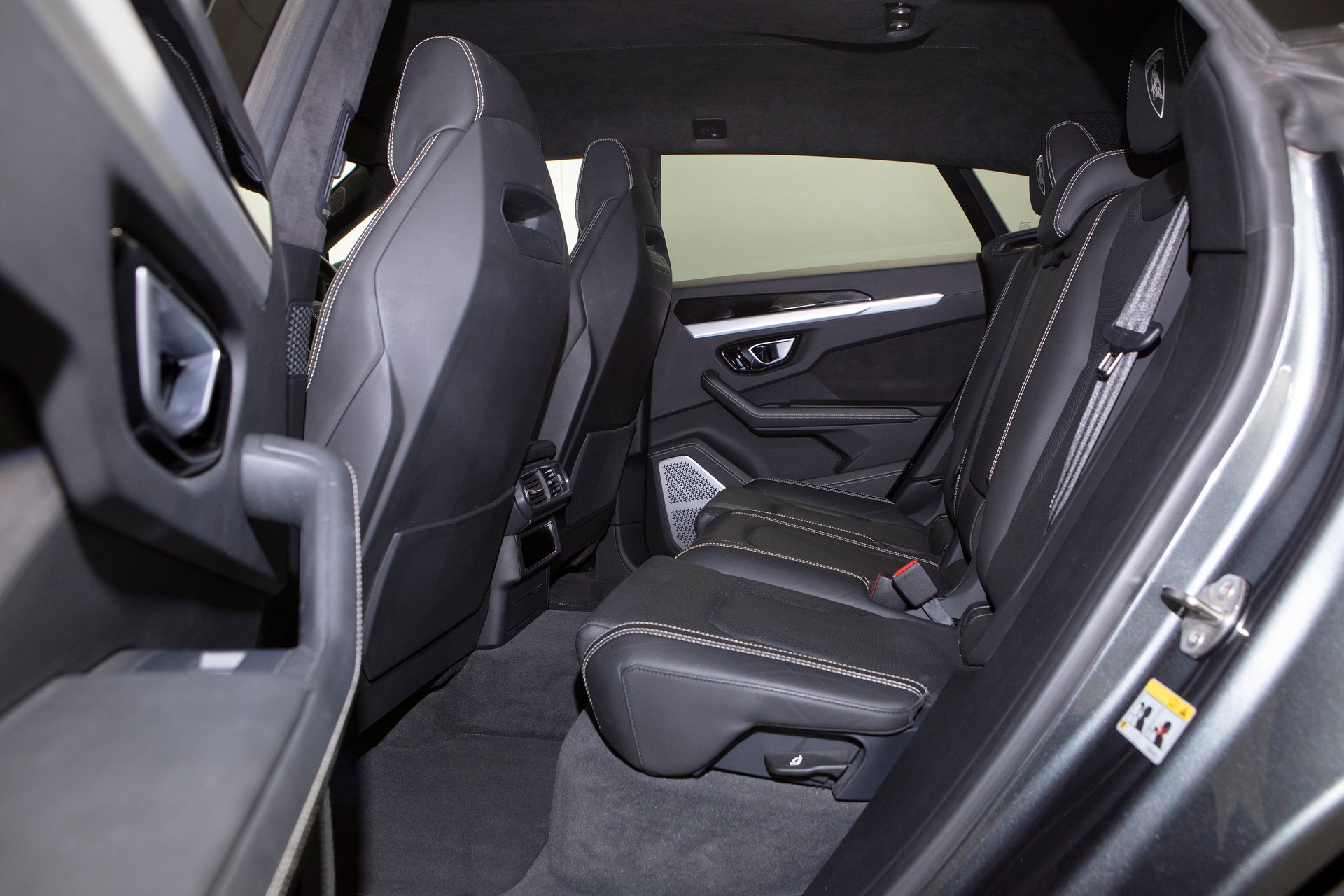 LAMBORGHINI Urus E-Gear-image-7