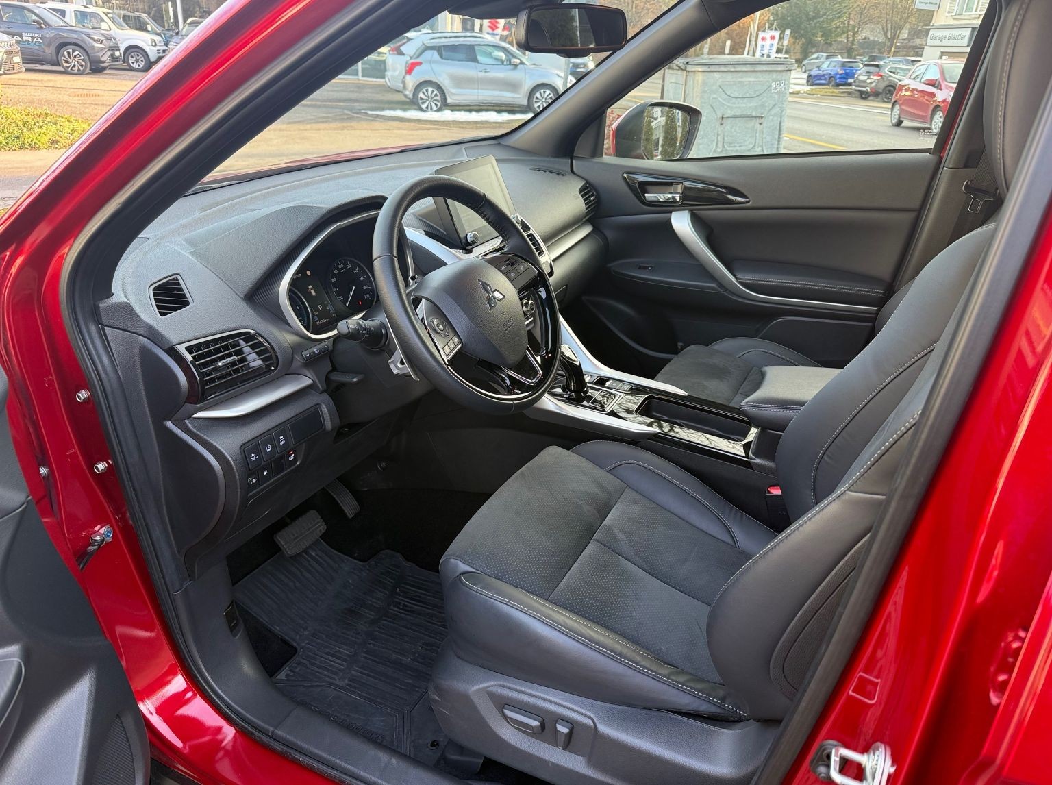 MITSUBISHI Eclipse Cross 2.4 PHEV Invite 4x4-image-5