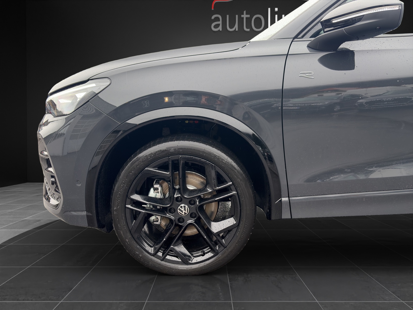 VW Tiguan 2.0 TDI SCR R-Line 4Motion DSG-image-13