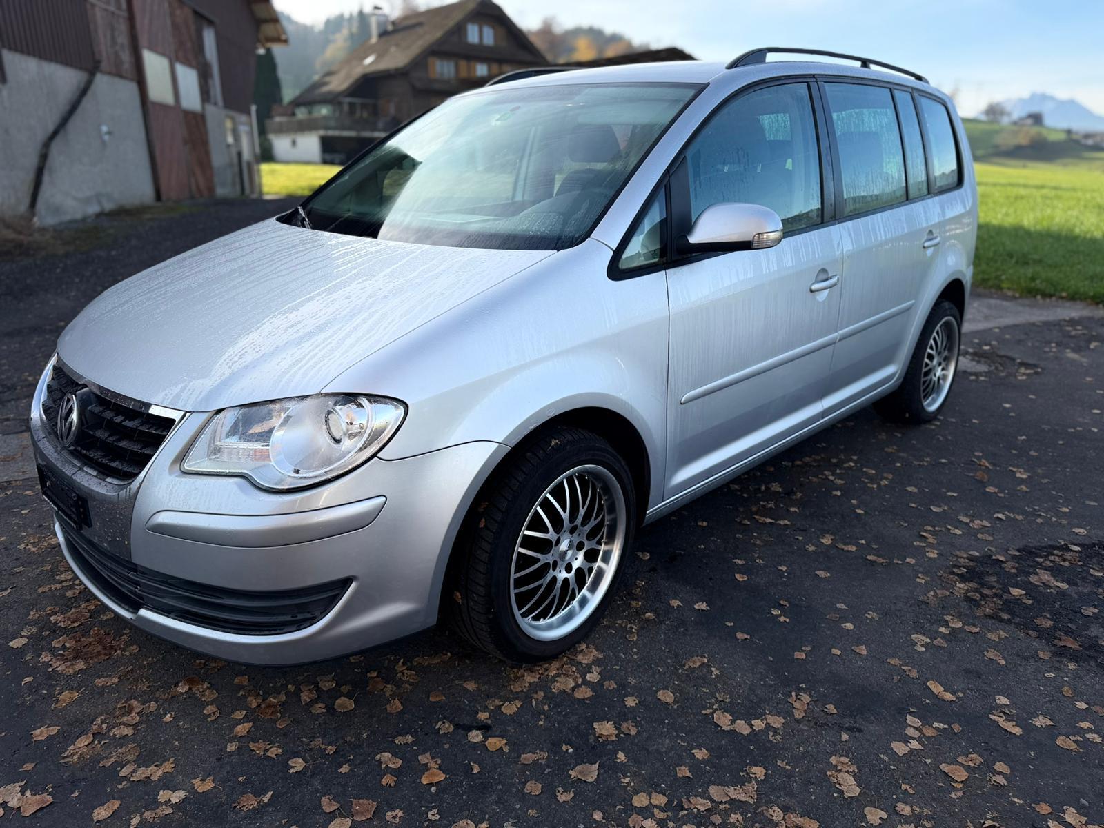 VW Touran 1.9 TDI Highline Frisch ab MFK