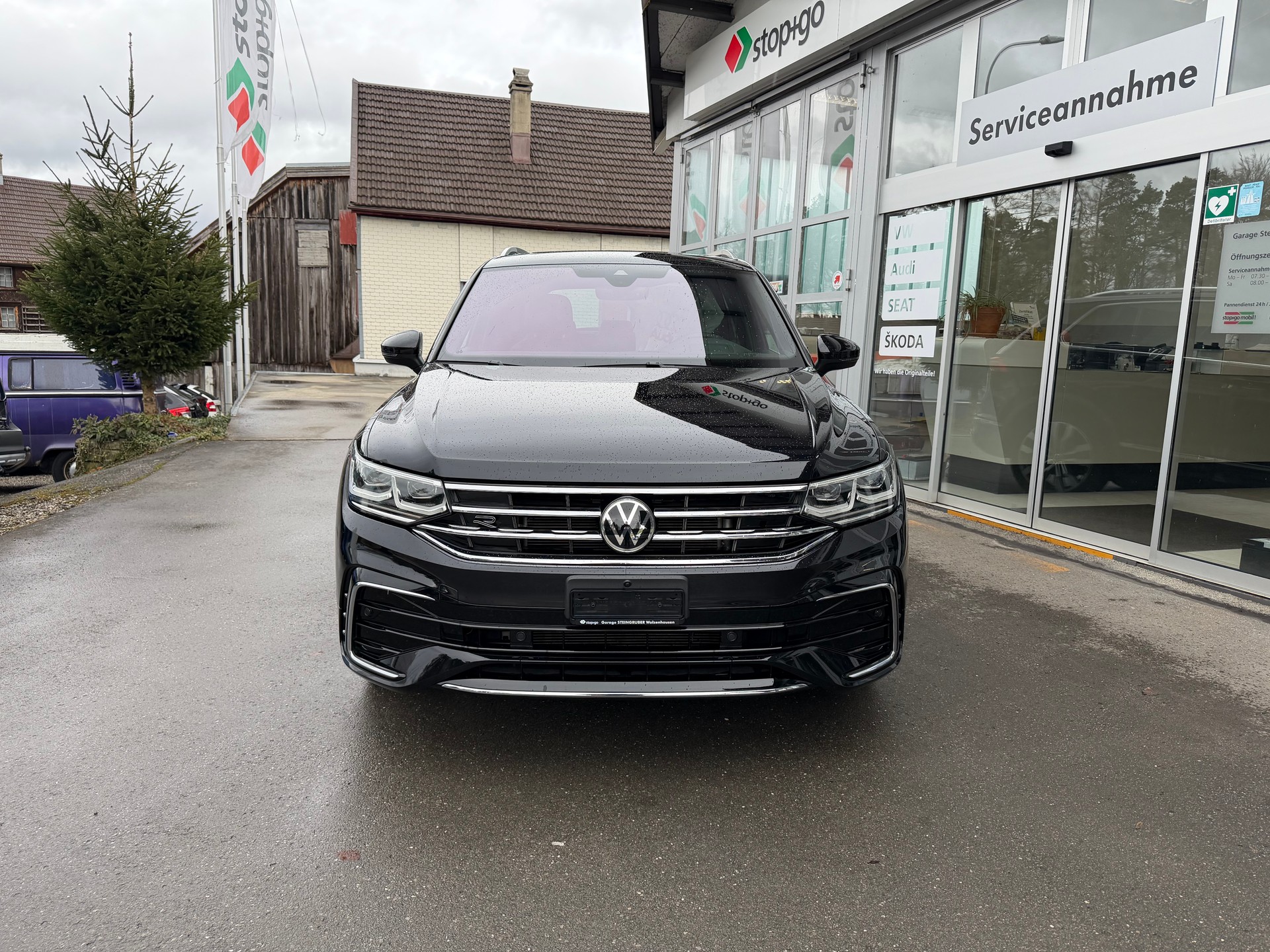 VW Tiguan 2.0 TDI SCR R-Line 4Motion DSG-showroom-element-1