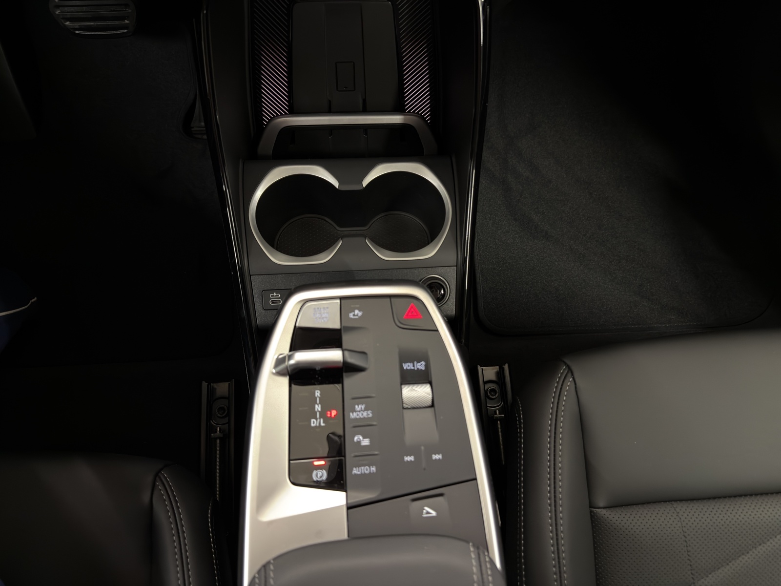 BMW X1 xDrive 20d 48V xLine-image-16