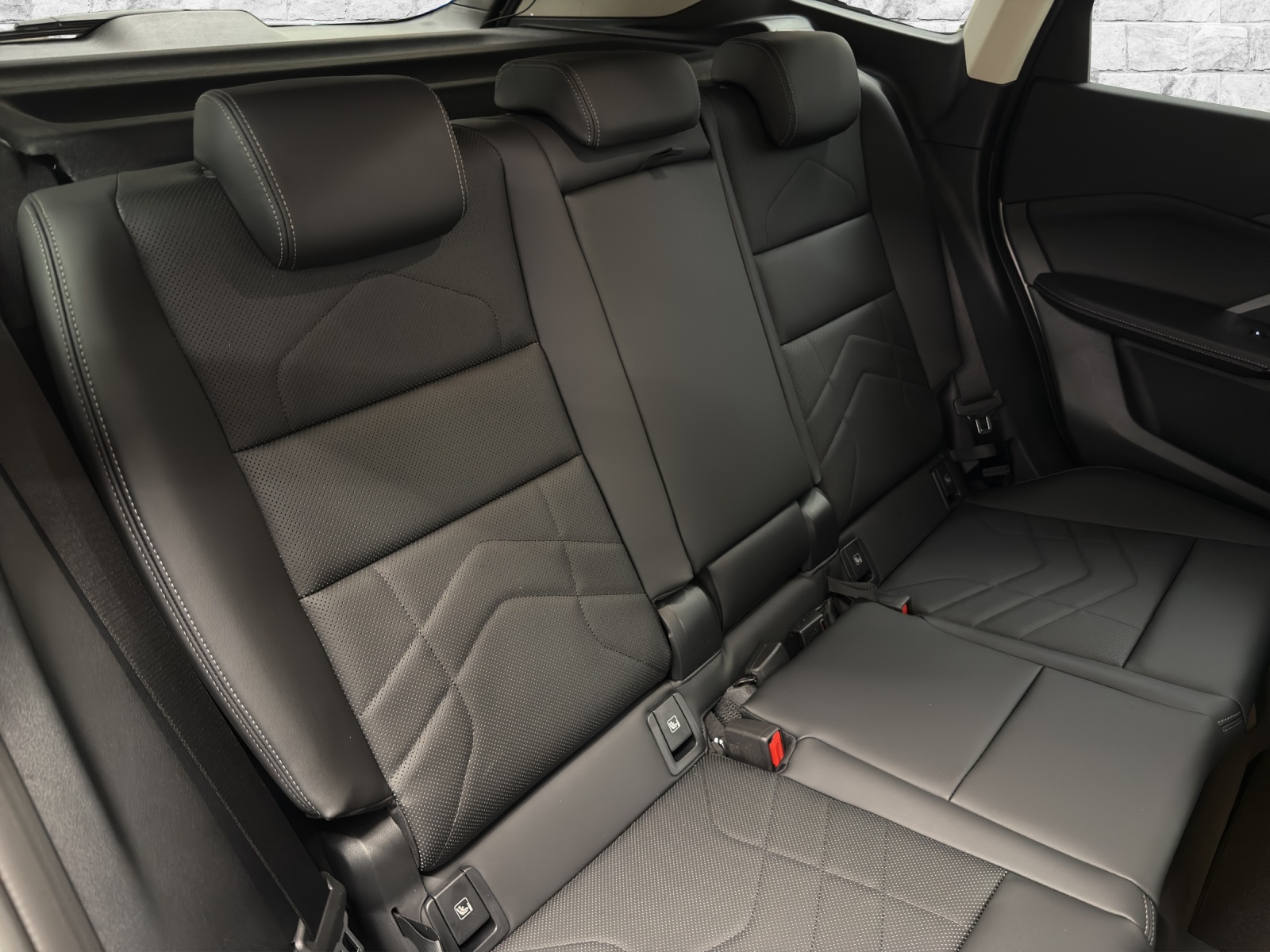 BMW X1 xDrive 20d 48V xLine-image-18