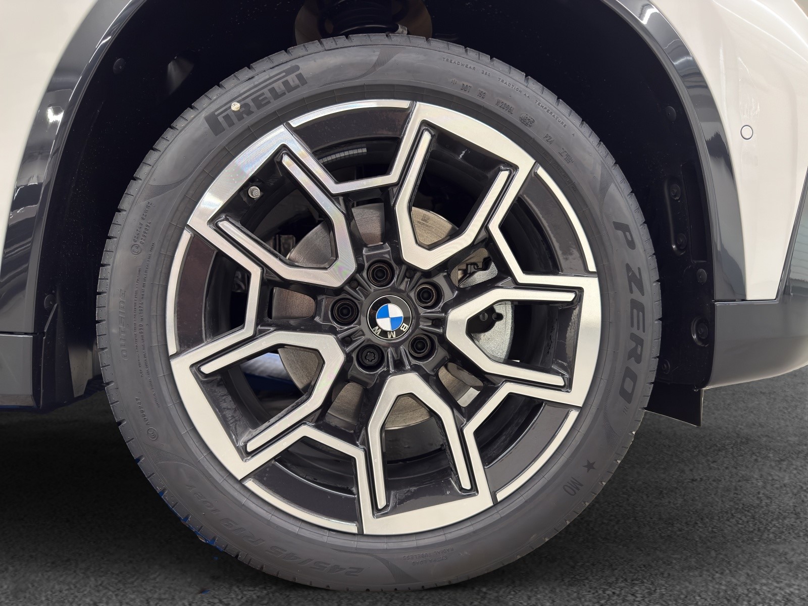 BMW X1 xDrive 20d 48V xLine-image-11