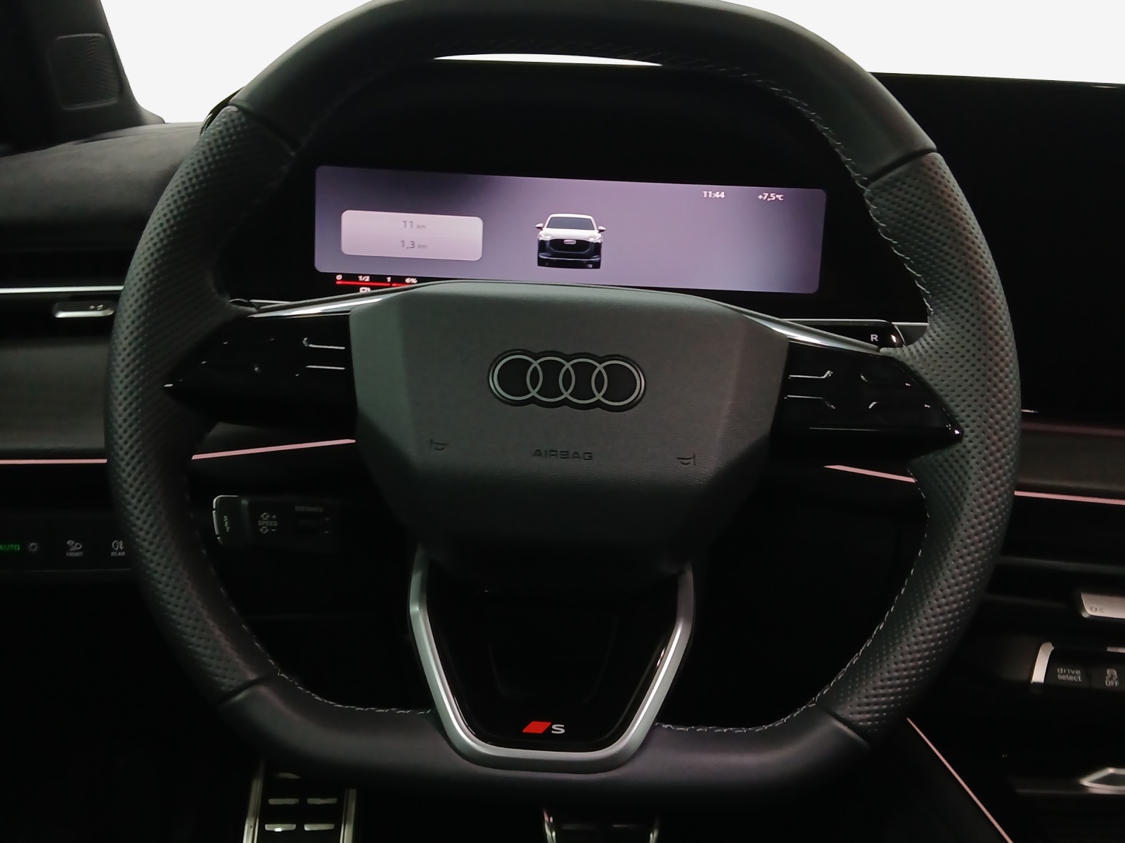 AUDI Q3 Sportback e-hybrid 200 kW S tronig-image-9