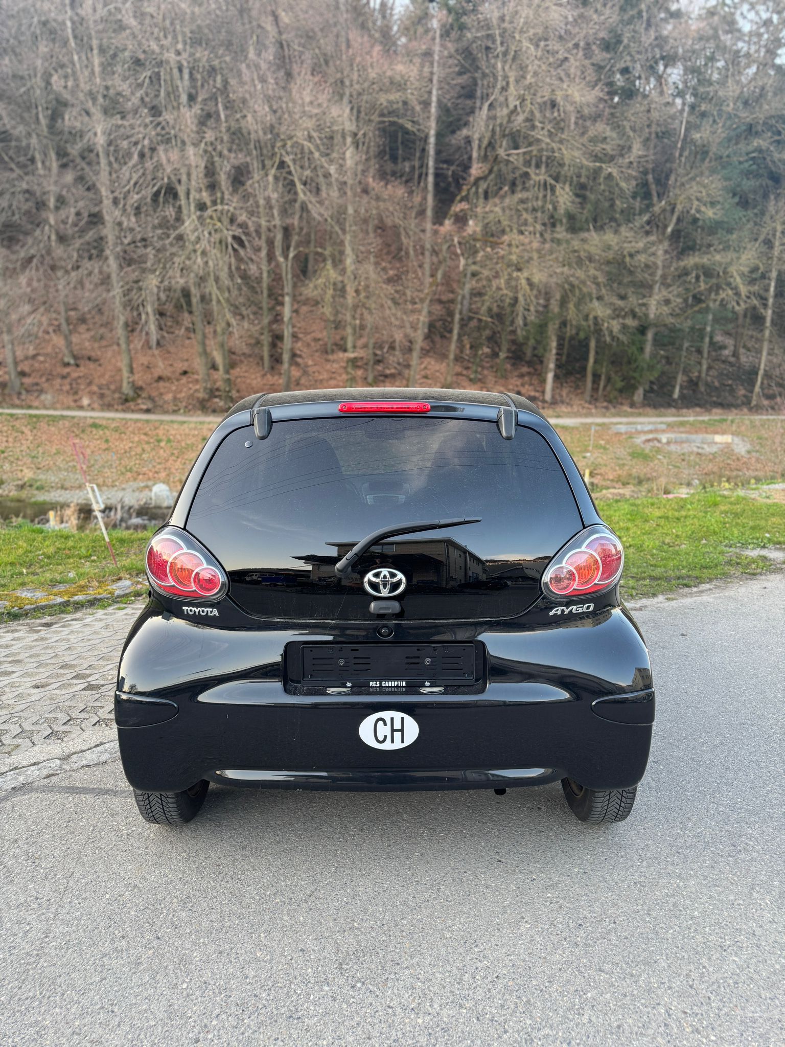 TOYOTA Aygo 1.0 VVT-i Luna-image-5