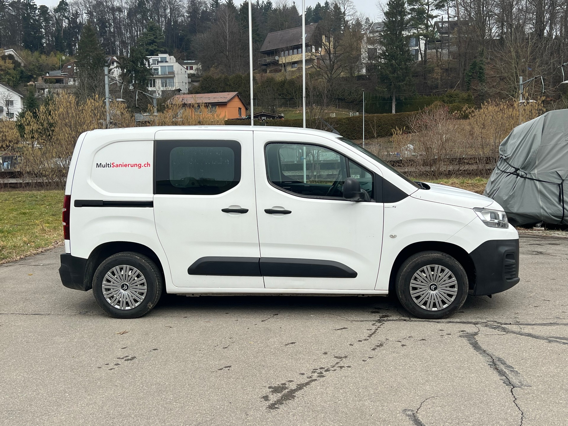 CITROEN Berlingo Van 1.2 Pure Tech 110 s/s Driver 650kg-image-3