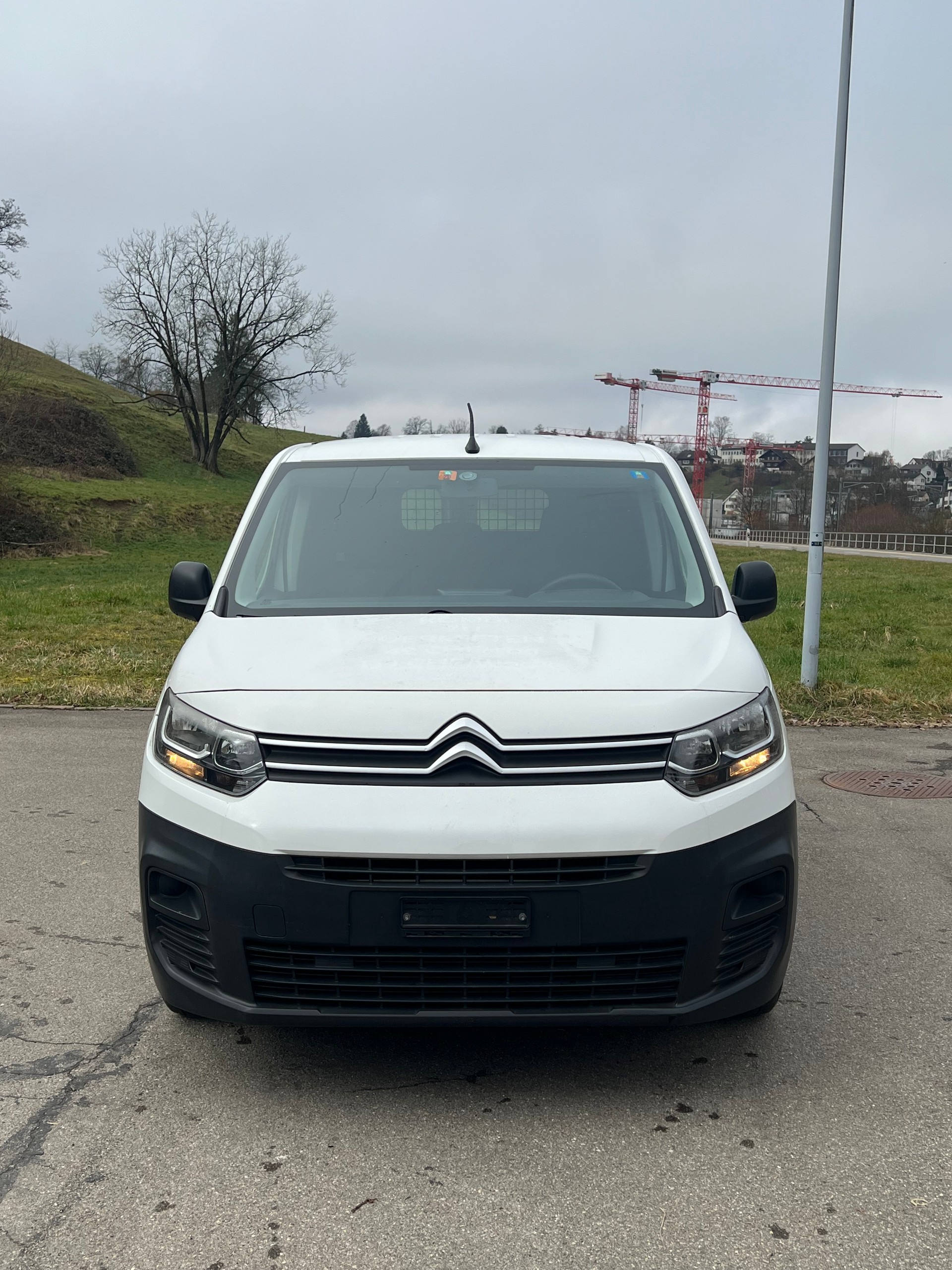 CITROEN Berlingo Van 1.2 Pure Tech 110 s/s Driver 650kg-image-1
