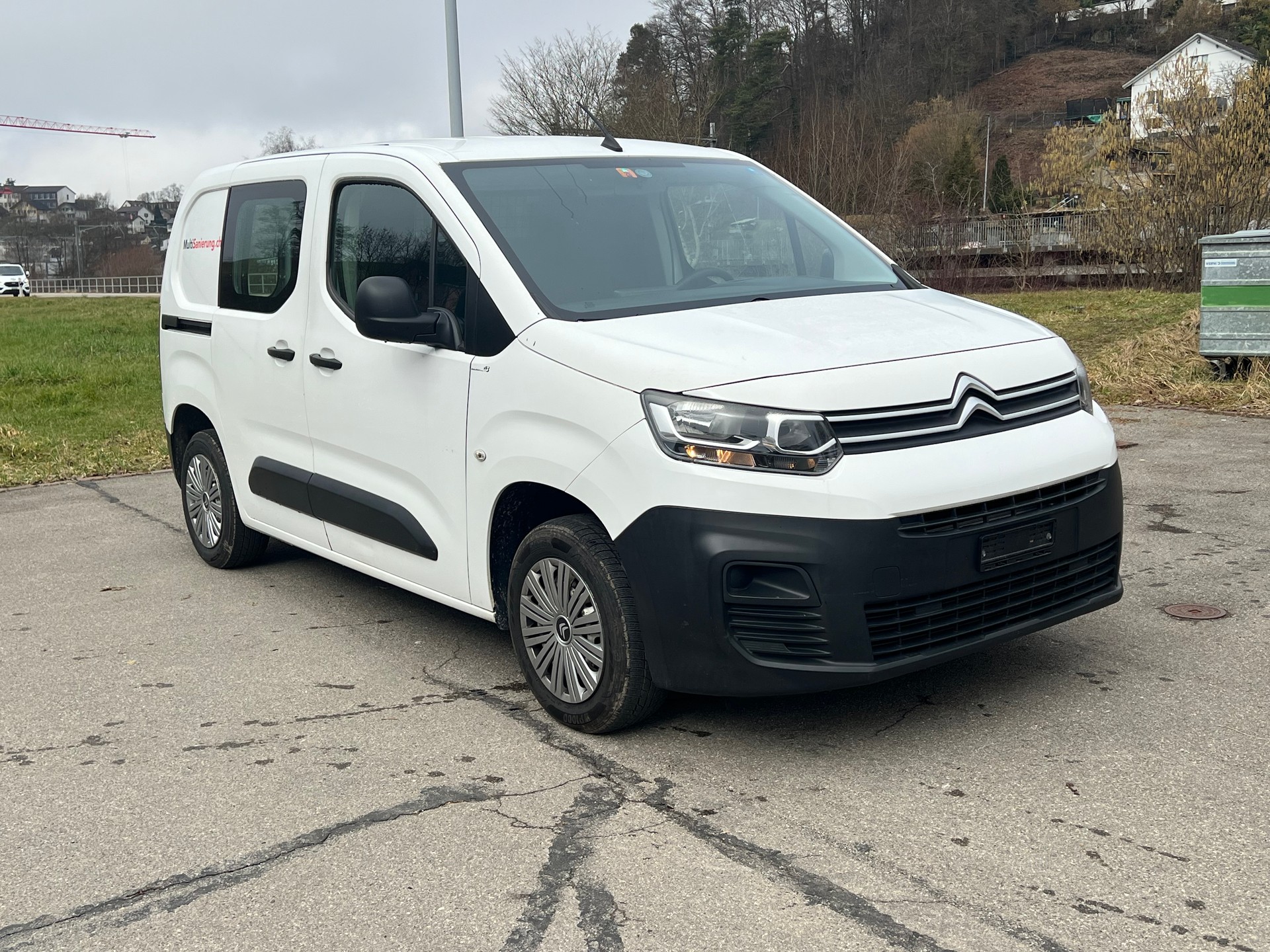 CITROEN Berlingo Van 1.2 Pure Tech 110 s/s Driver 650kg-image-2