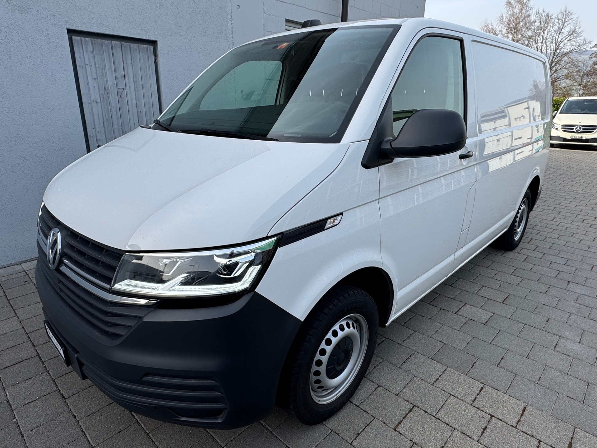 VW T6.1 2.0 TDI 4Motion DSG-image-0