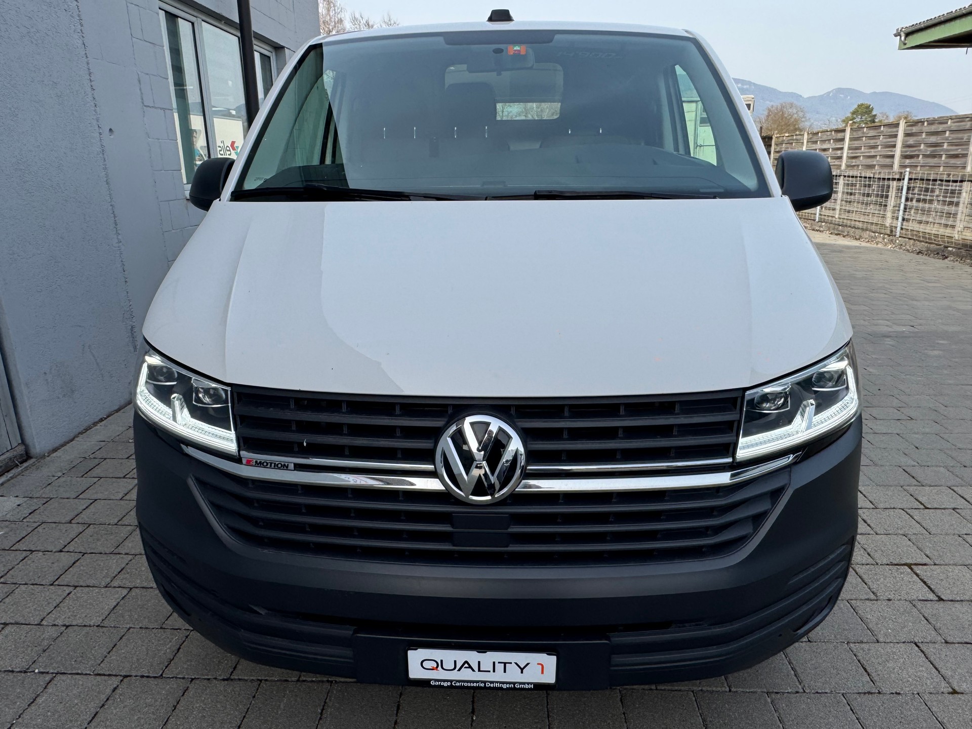VW T6.1 2.0 TDI 4Motion DSG-image-1