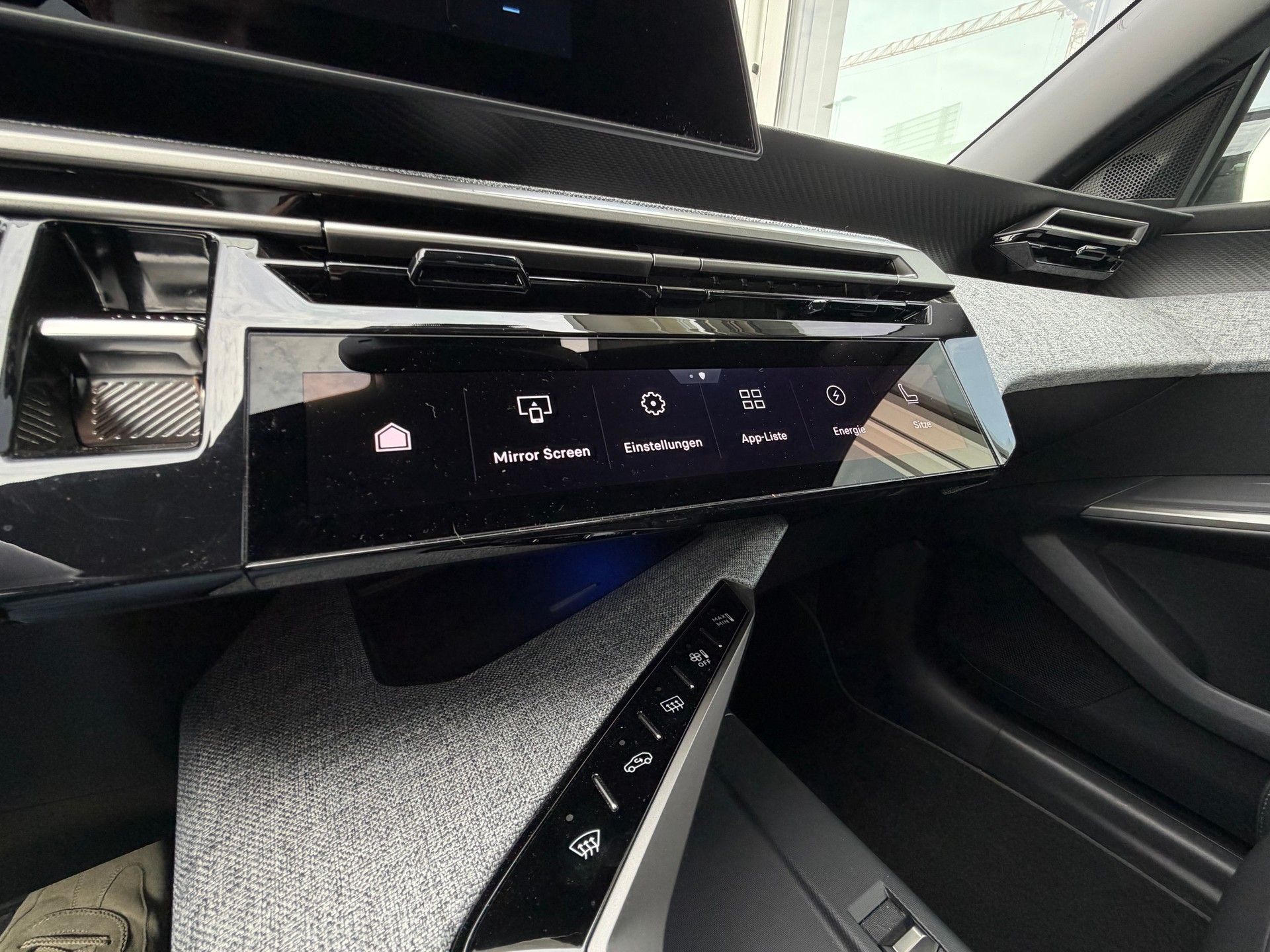 PEUGEOT 3008 73kWh GT-image-23
