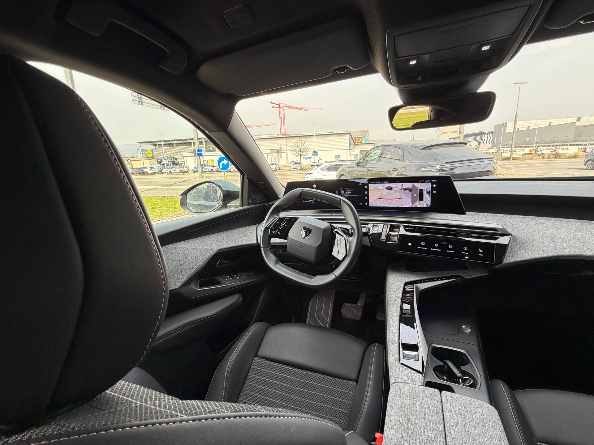 PEUGEOT 3008 73kWh GT-image-16
