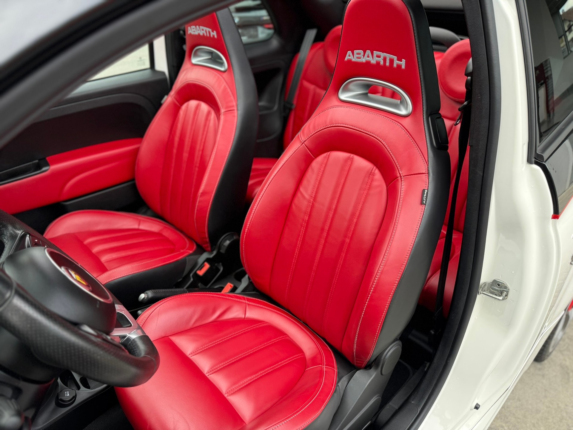 FIAT 595C 1.4 16V Turbo Abarth Turismo-image-10