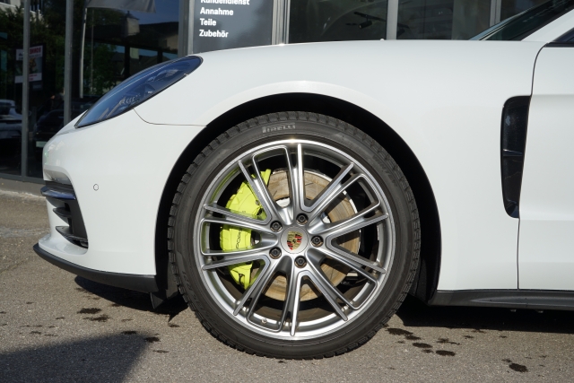 PORSCHE Panamera 4 E-Hybrid Sport Turismo-image-5