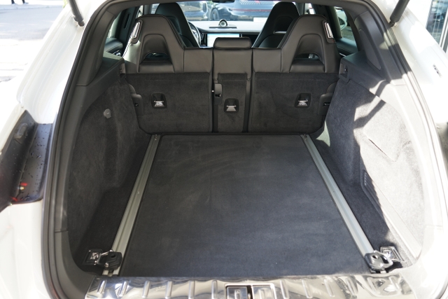 PORSCHE Panamera 4 E-Hybrid Sport Turismo-image-15