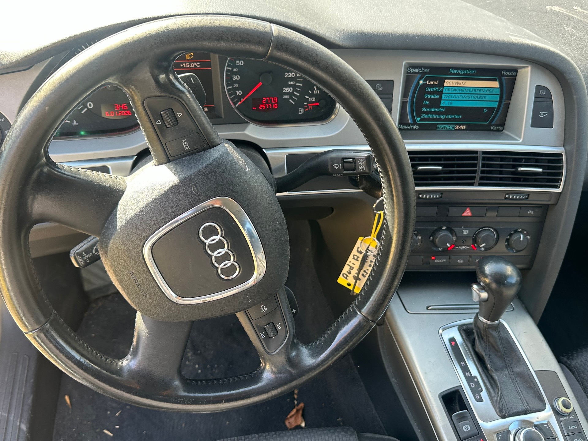 AUDI A6 Avant 2.0T FSI-image-7