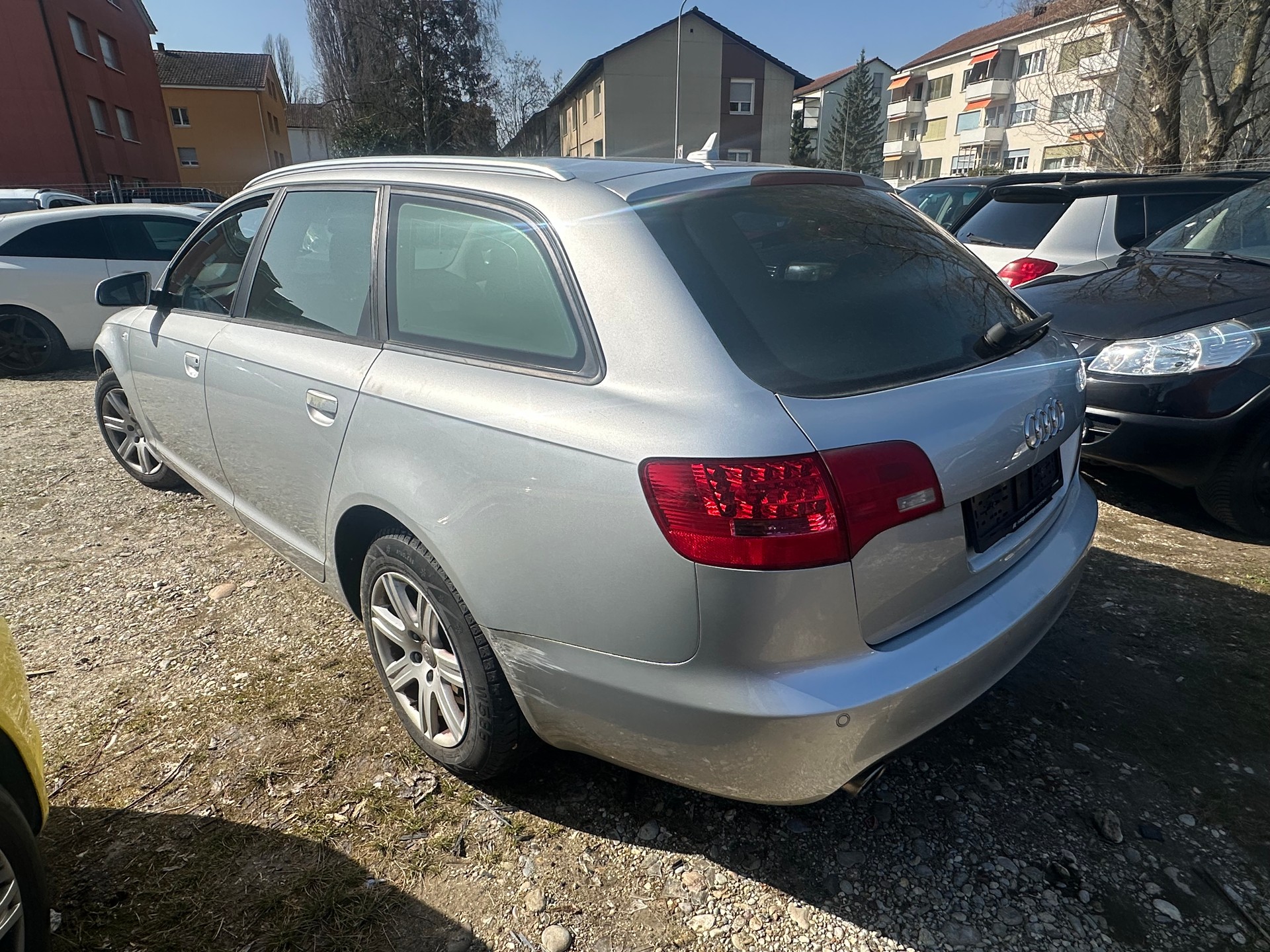 AUDI A6 Avant 2.0T FSI-image-4