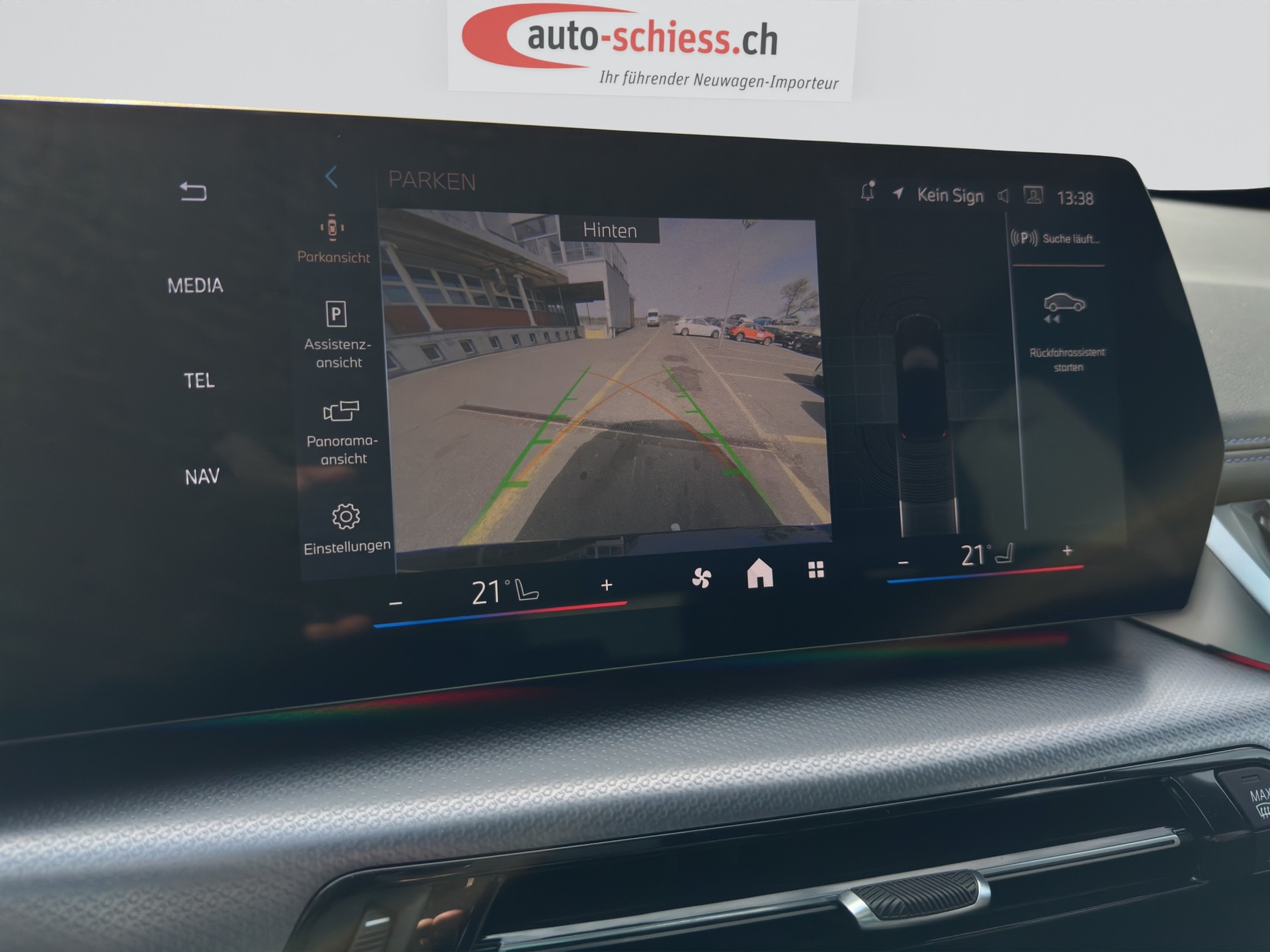 BMW X1 sDrive 18i M Sport-image-12