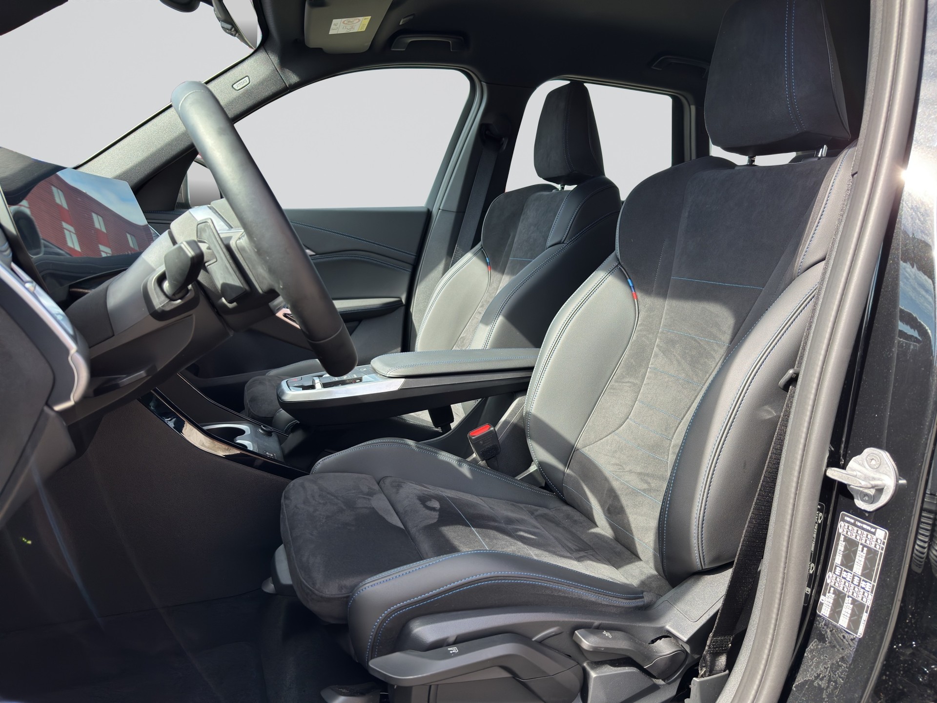 BMW X1 sDrive 18i M Sport-image-5