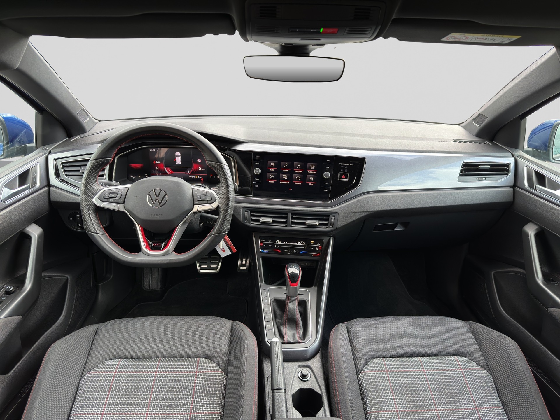 VW Polo 2.0 TSI GTI DSG-image-13