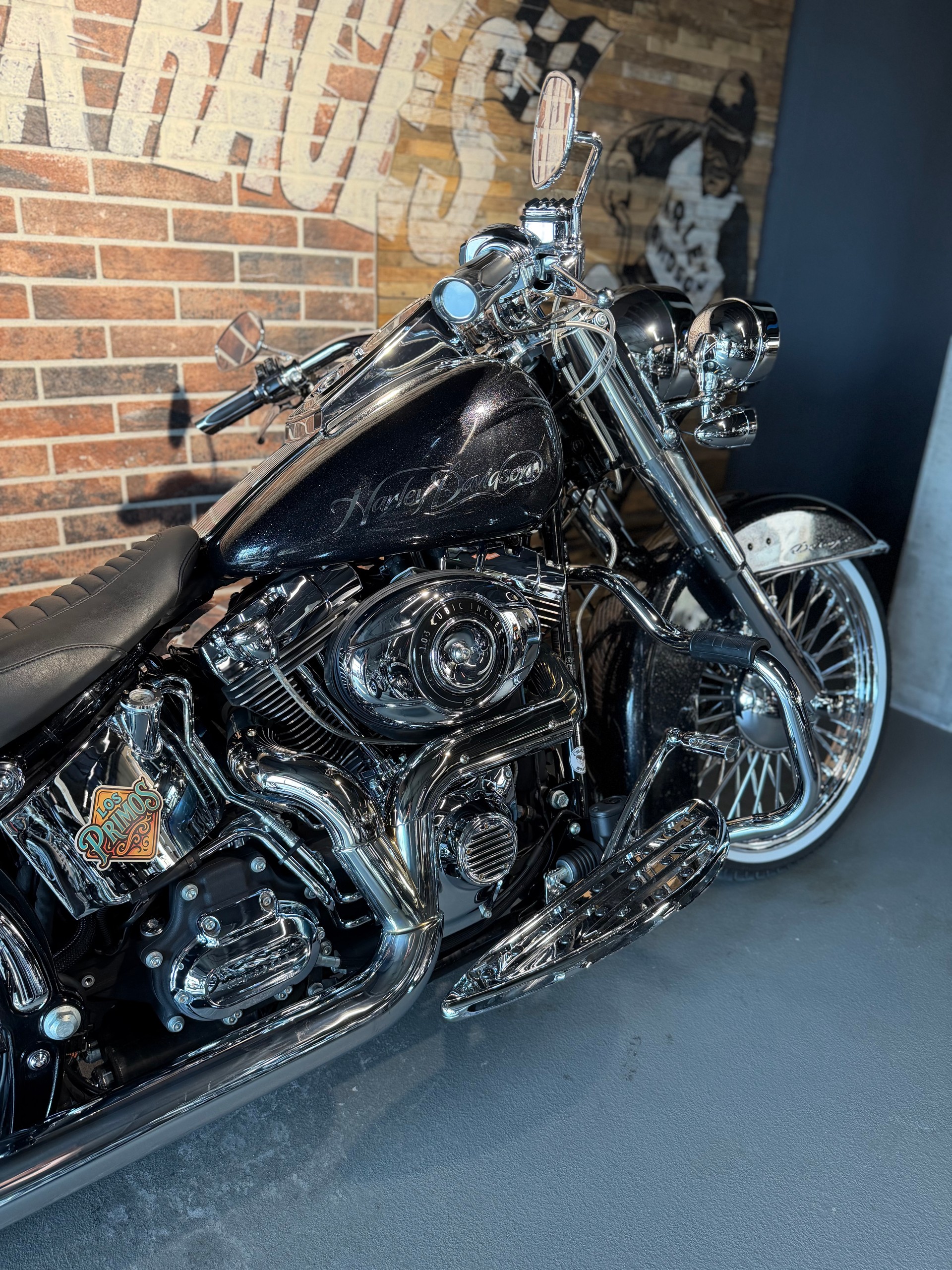HARLEY-DAVIDSON FLSTN Softail Deluxe ABS-image-13