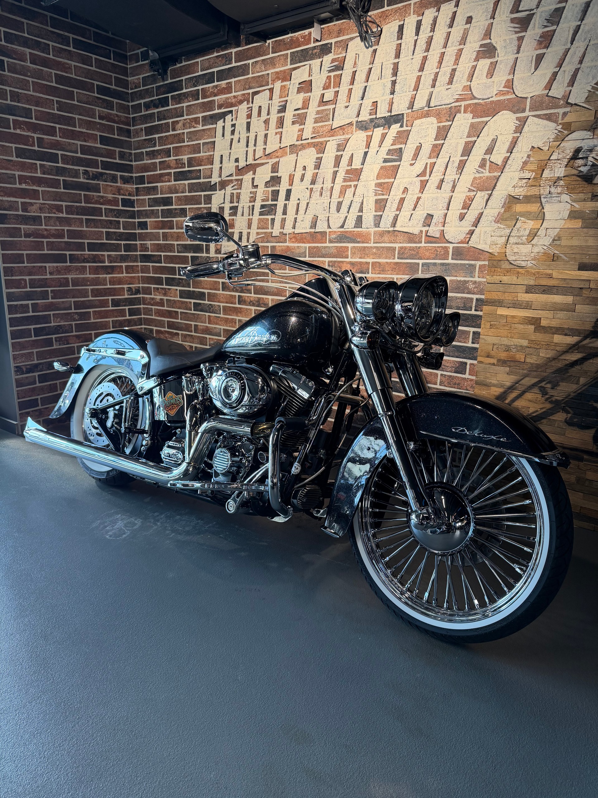 HARLEY-DAVIDSON FLSTN Softail Deluxe ABS-image-11