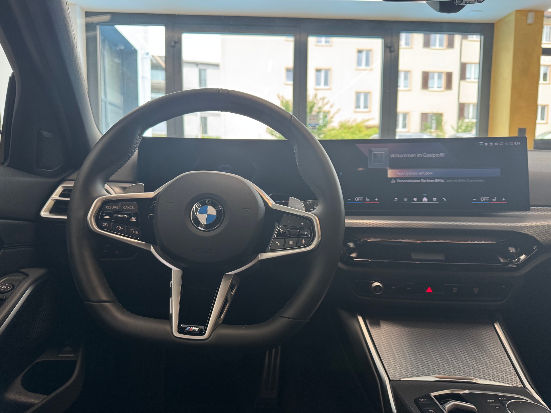 BMW 330i Touring xDrive Steptronic M Sport-image-24