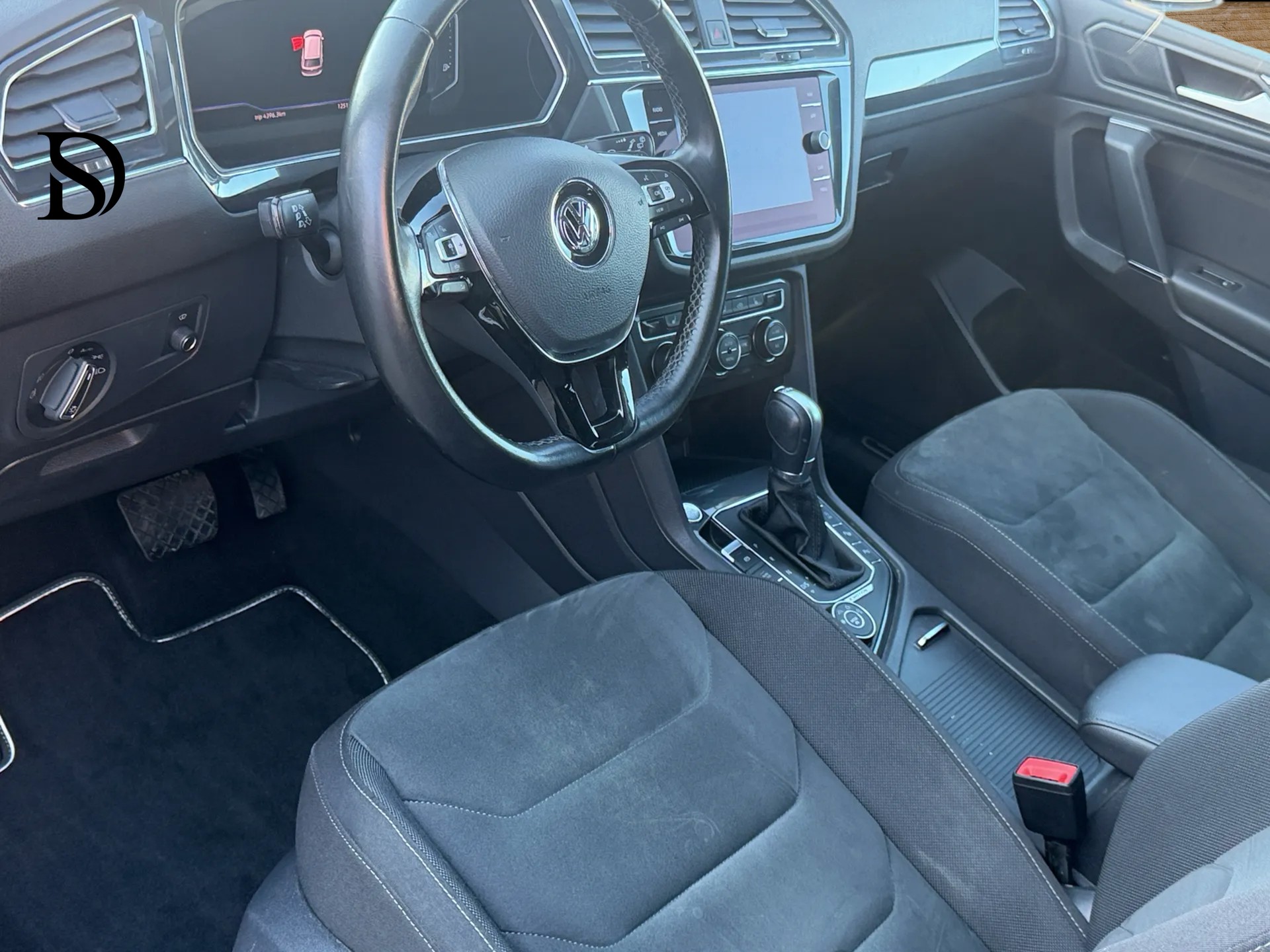 VW Tiguan Allspace 7 PLACES 2.0TSI Highline 4Motion DSG-image-7