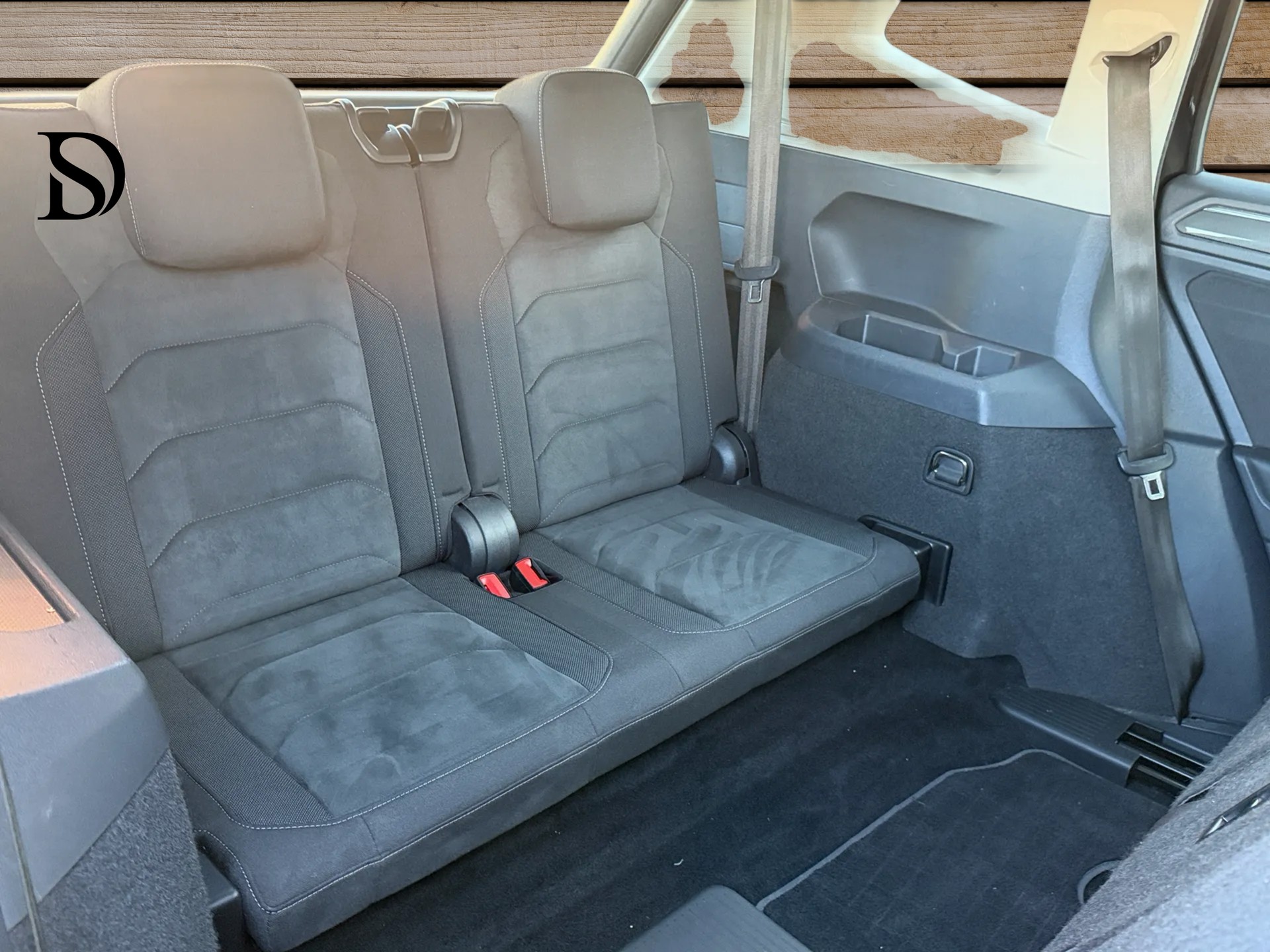 VW Tiguan Allspace 7 PLACES 2.0TSI Highline 4Motion DSG-image-15