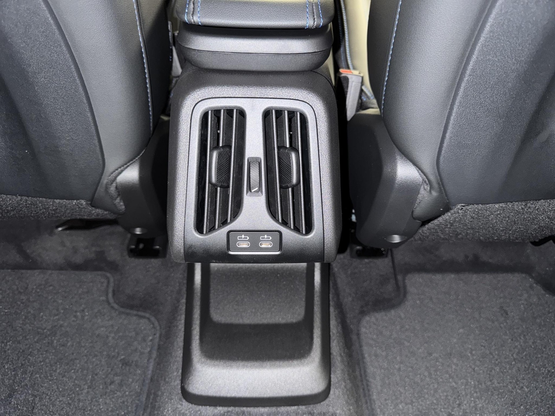 BMW X1 20d xDrive paddles-image-9