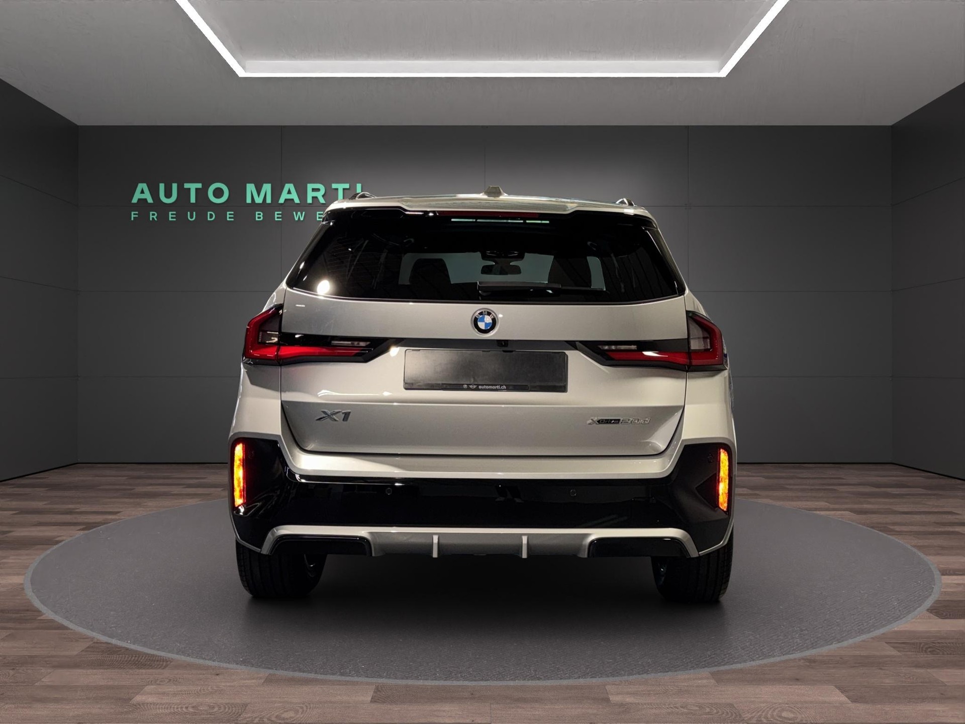 BMW X1 20d xDrive paddles-image-2