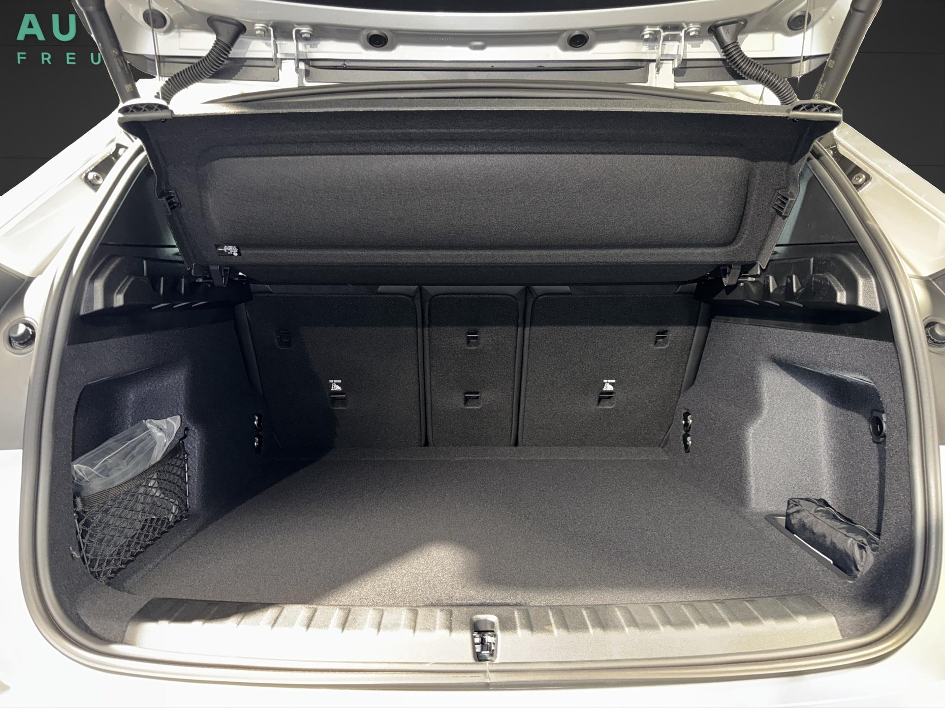BMW X1 20d xDrive paddles-image-15