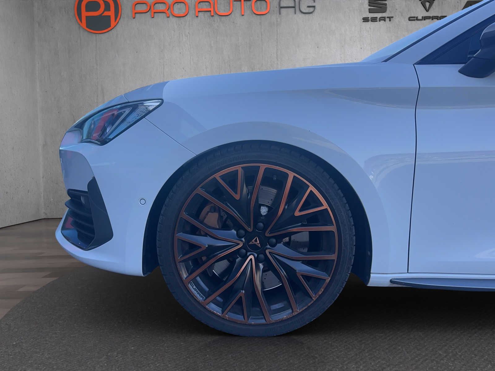 CUPRA LEON VZ 2.0 TSI DSG-image-11