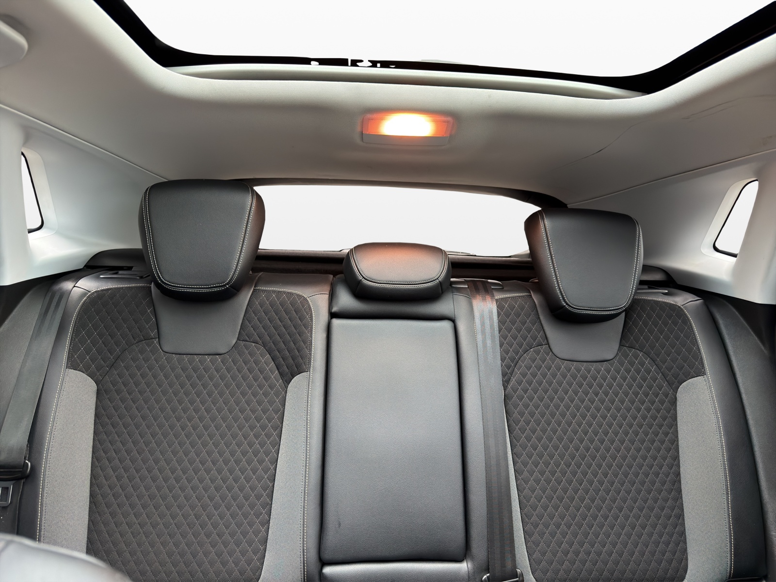 OPEL Grandland X 1.6CDTi Enjoy Automatik-image-15