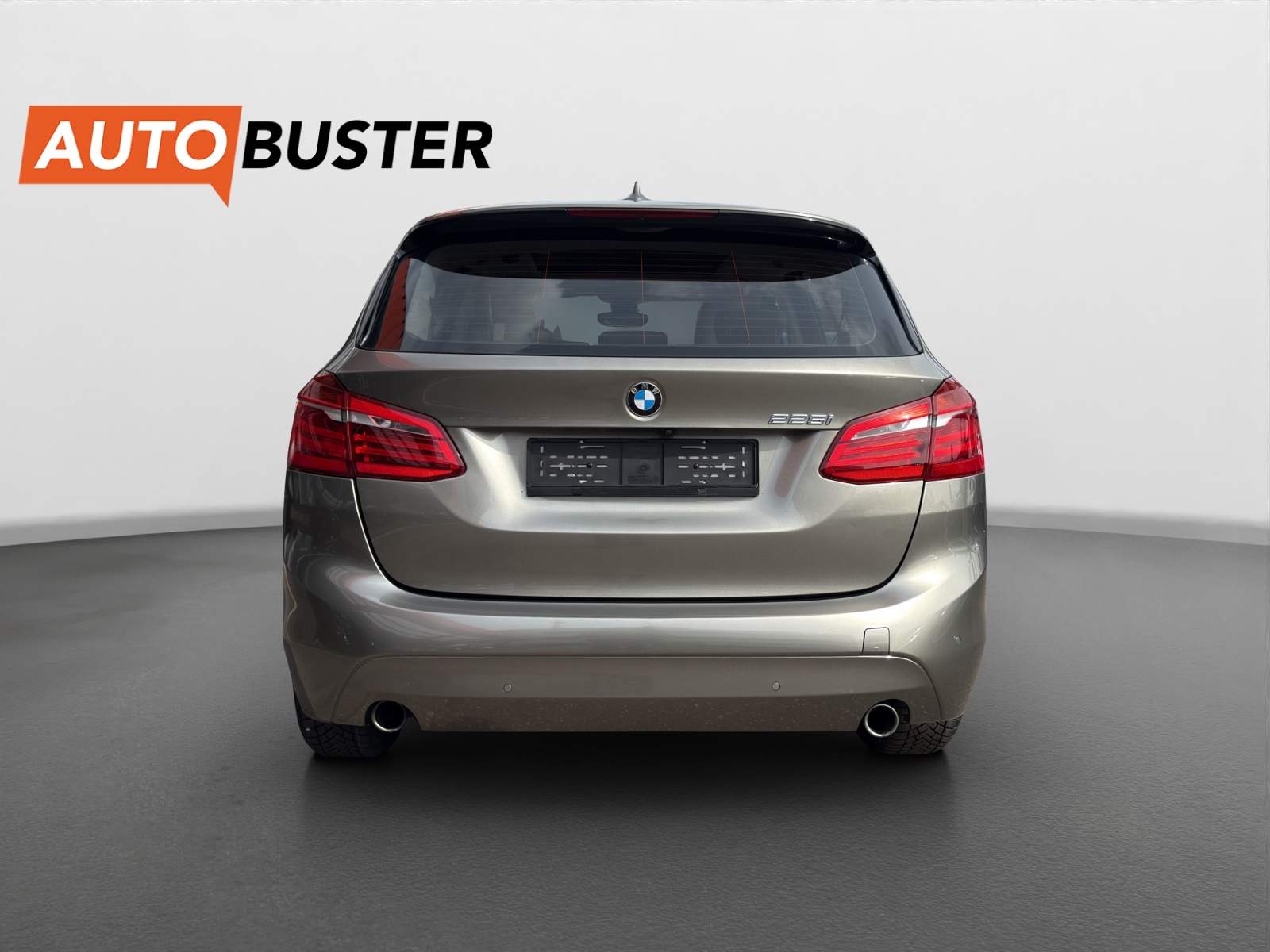 BMW 225i Active Tourer Steptronic-image-2
