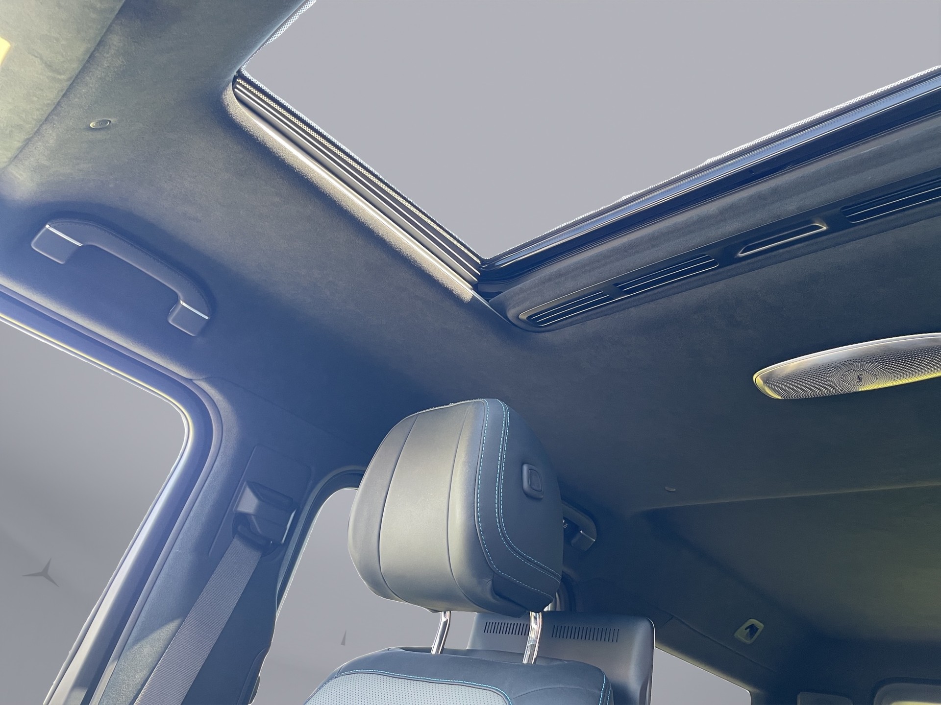 MERCEDES-BENZ G 580-image-17
