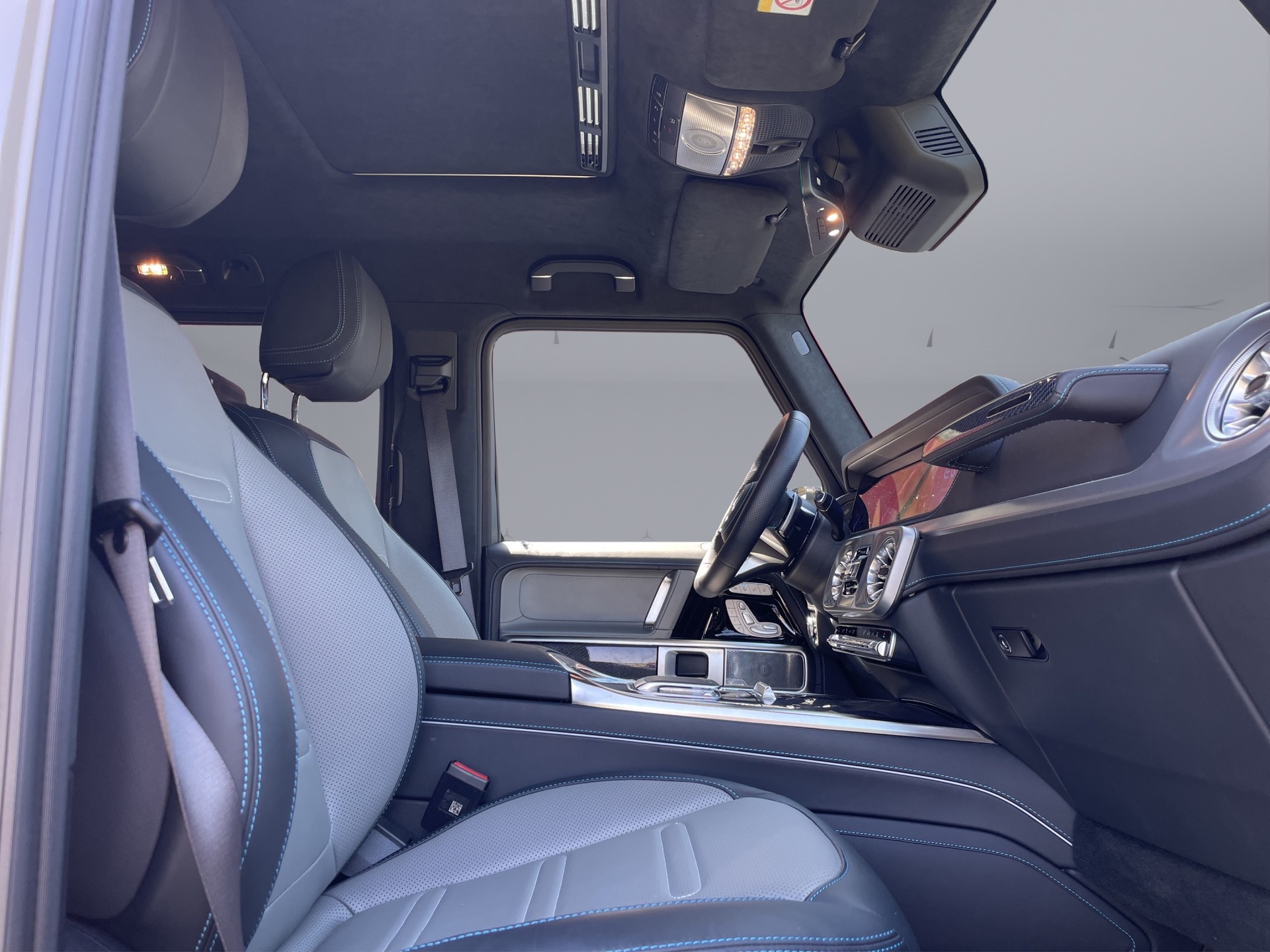 MERCEDES-BENZ G 580-image-14